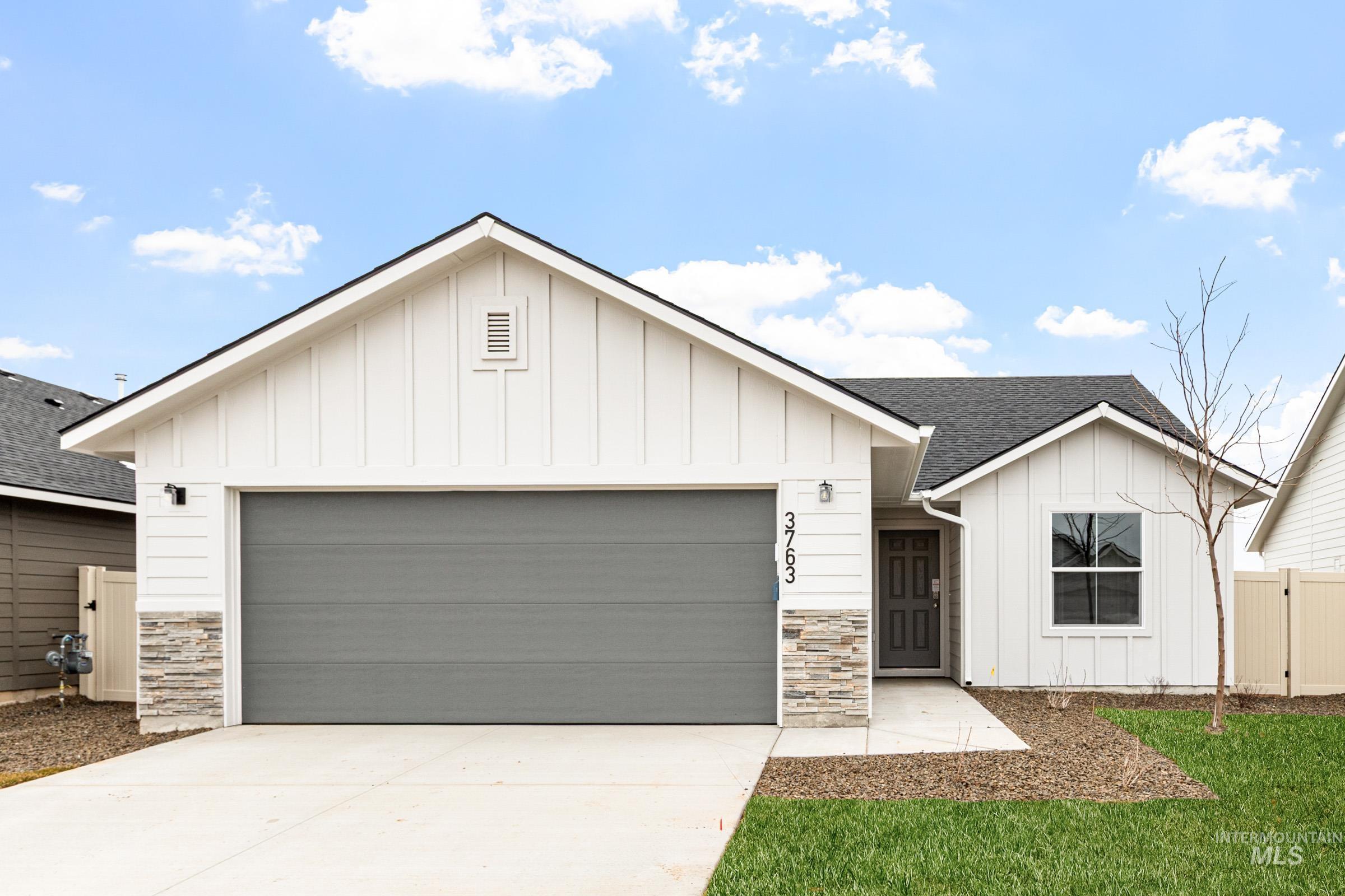 3772 E Freedom Tower Dr, Nampa ID 83686