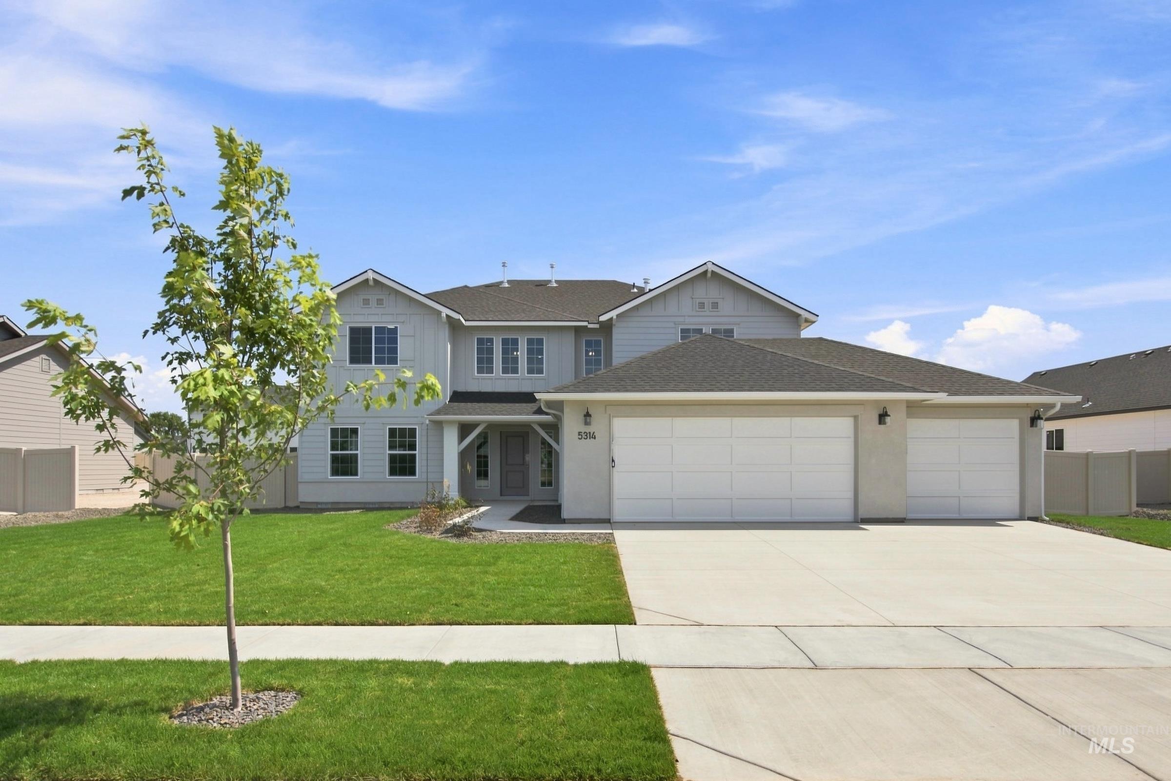 896 Thunderbolt Dr, Mountain Home ID 83647