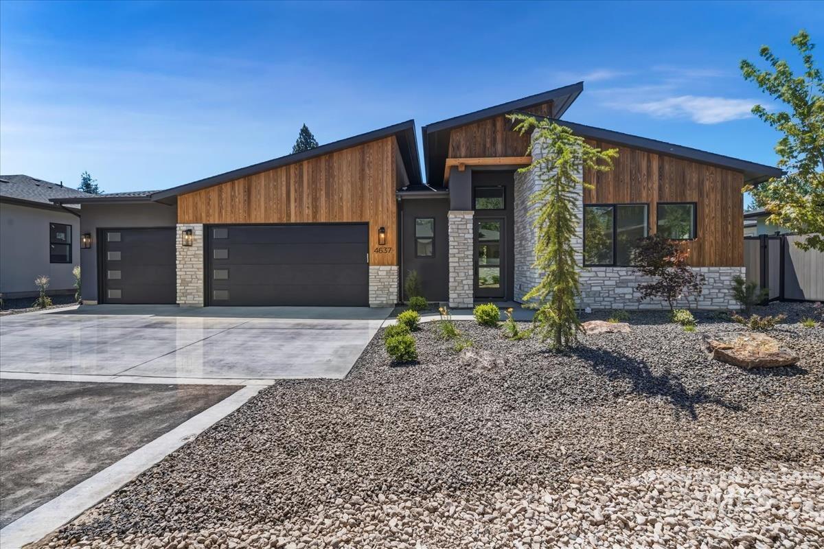 4637 N Collister Dr, Boise ID 83703
