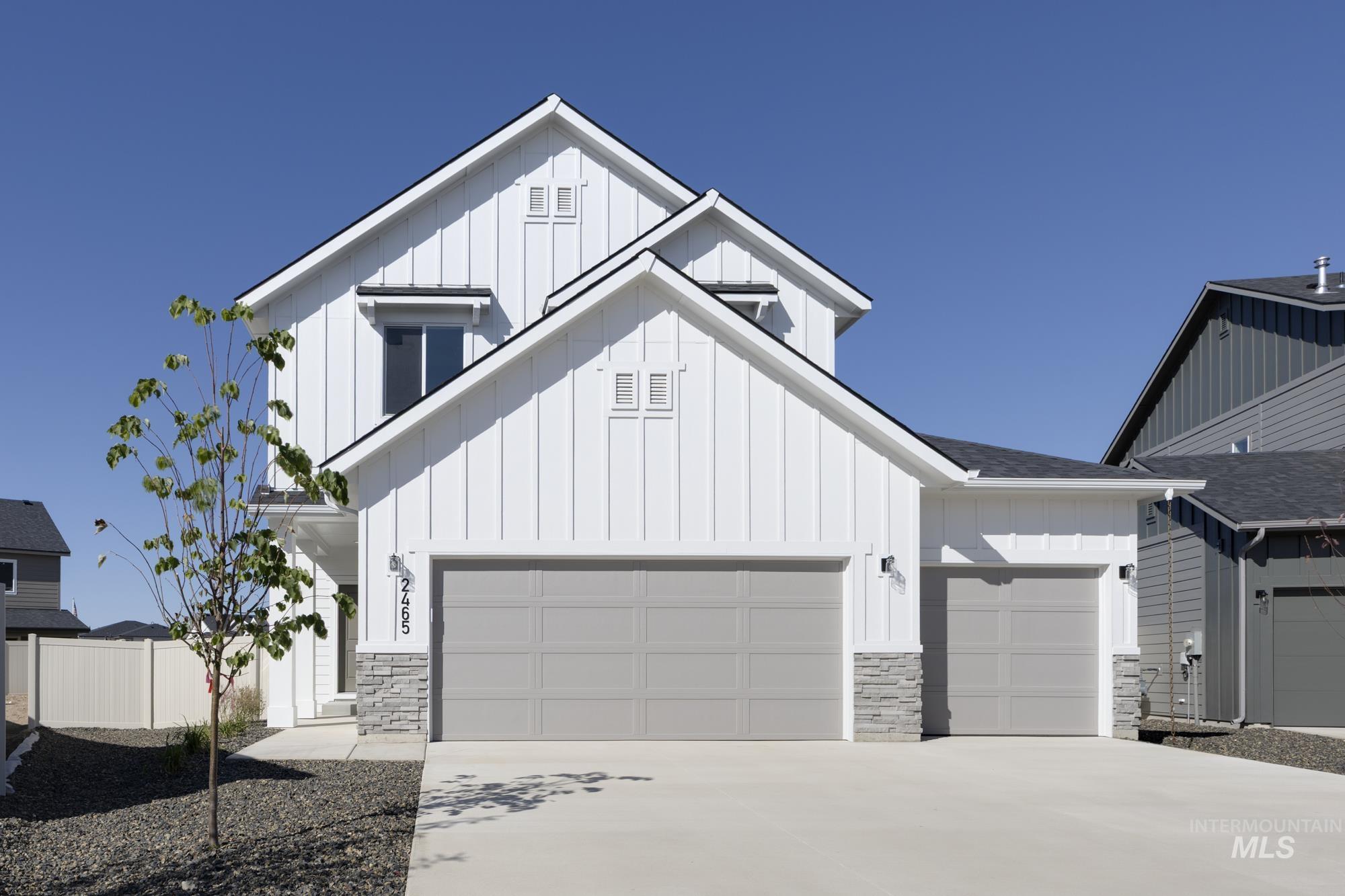 7410 W Newtown Dr, Eagle ID 83616