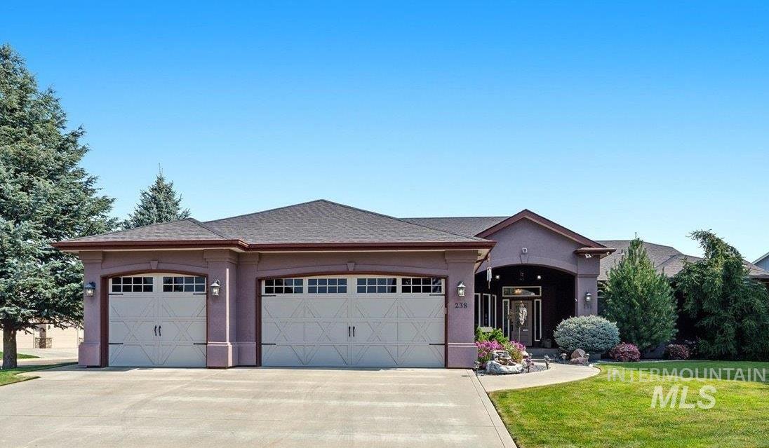 238 E Burney Glen Dr, Meridian ID 83646
