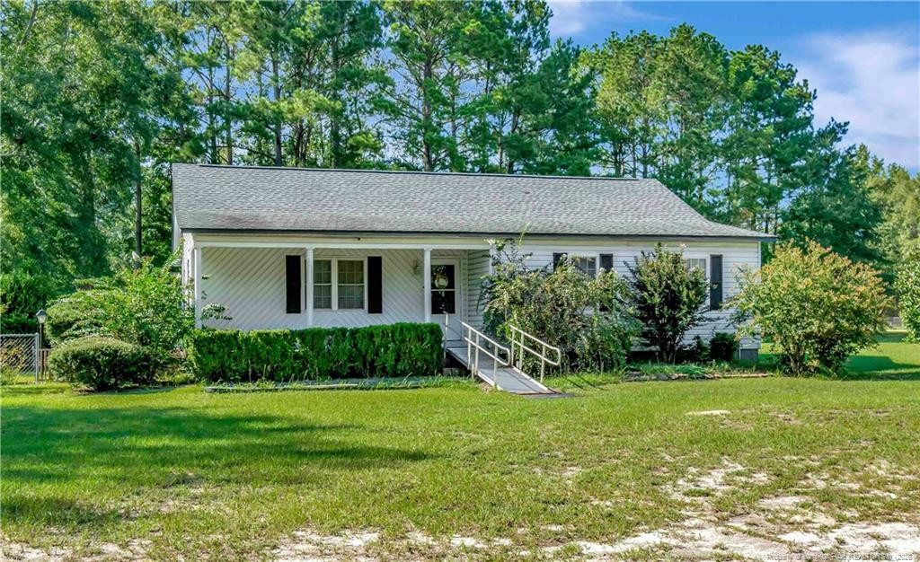 223 Broadwell Road, Saint Pauls, NC 28384
