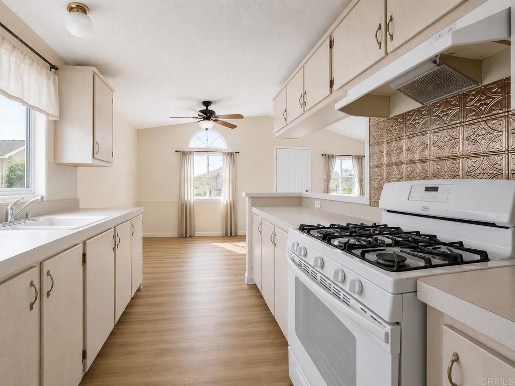 1600 Palm Avenue SPC 48
