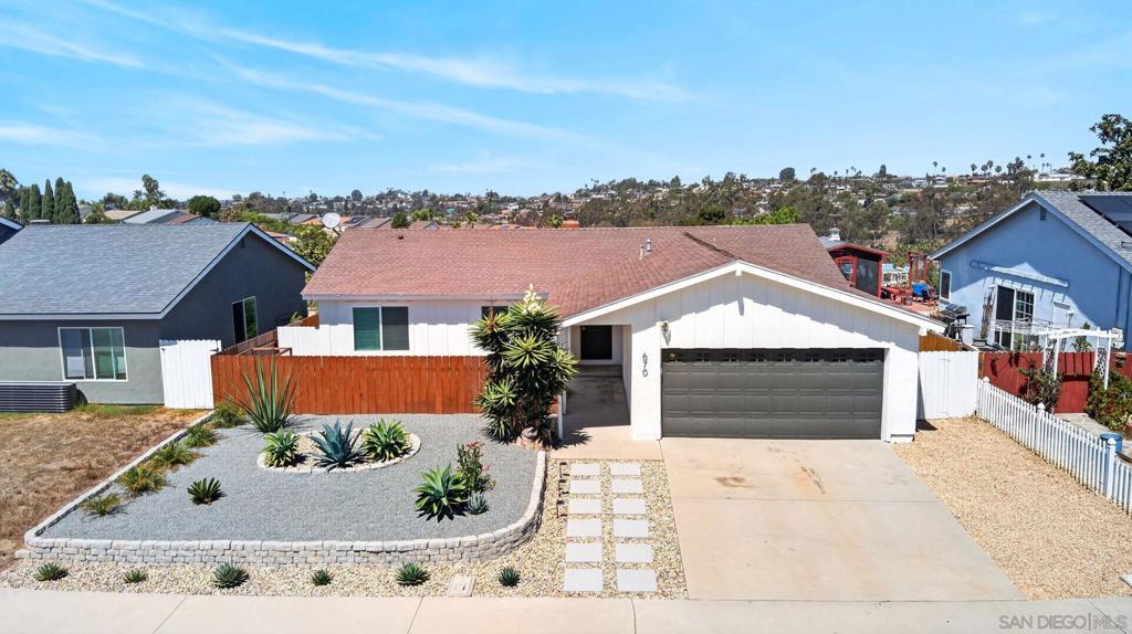 670 Mariposa Cir