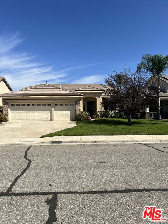 25832 Boulder Rock Place