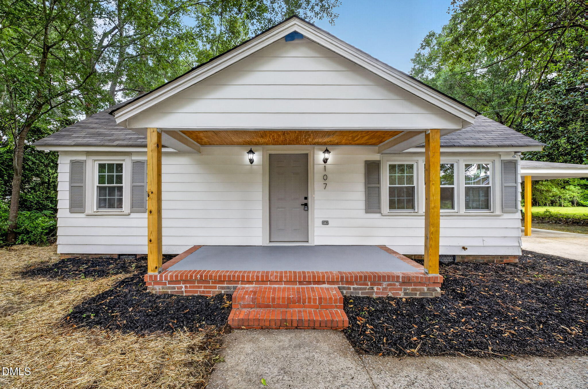 107 E Underwood Avenue, Smithfield, NC 27577