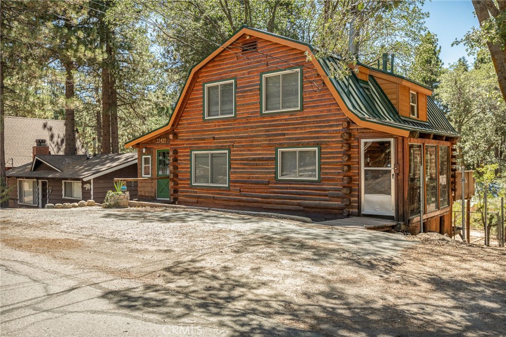 33421 Holcomb Creek
