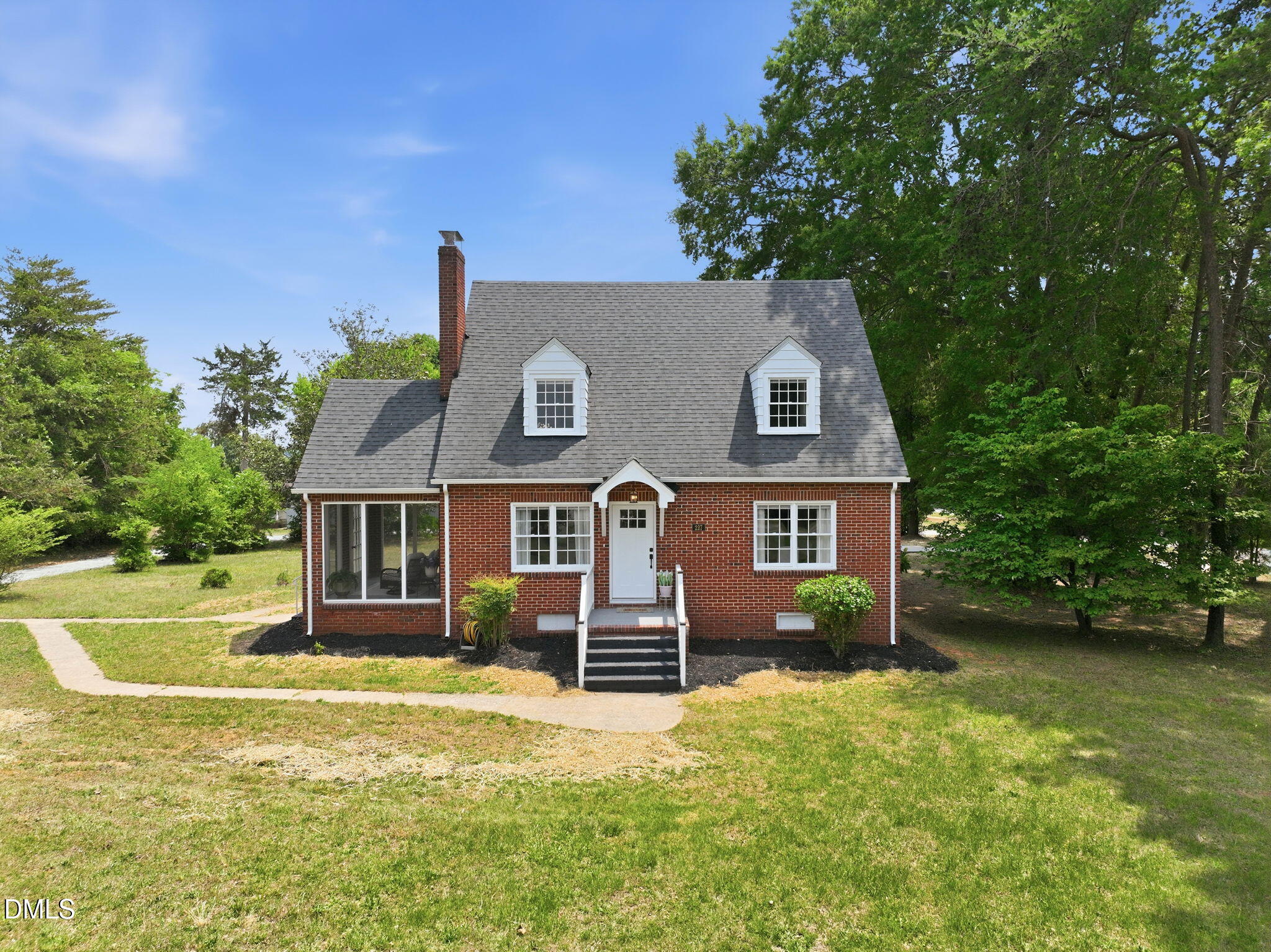 227 W Corbin Street, Hillsborough, NC 27278