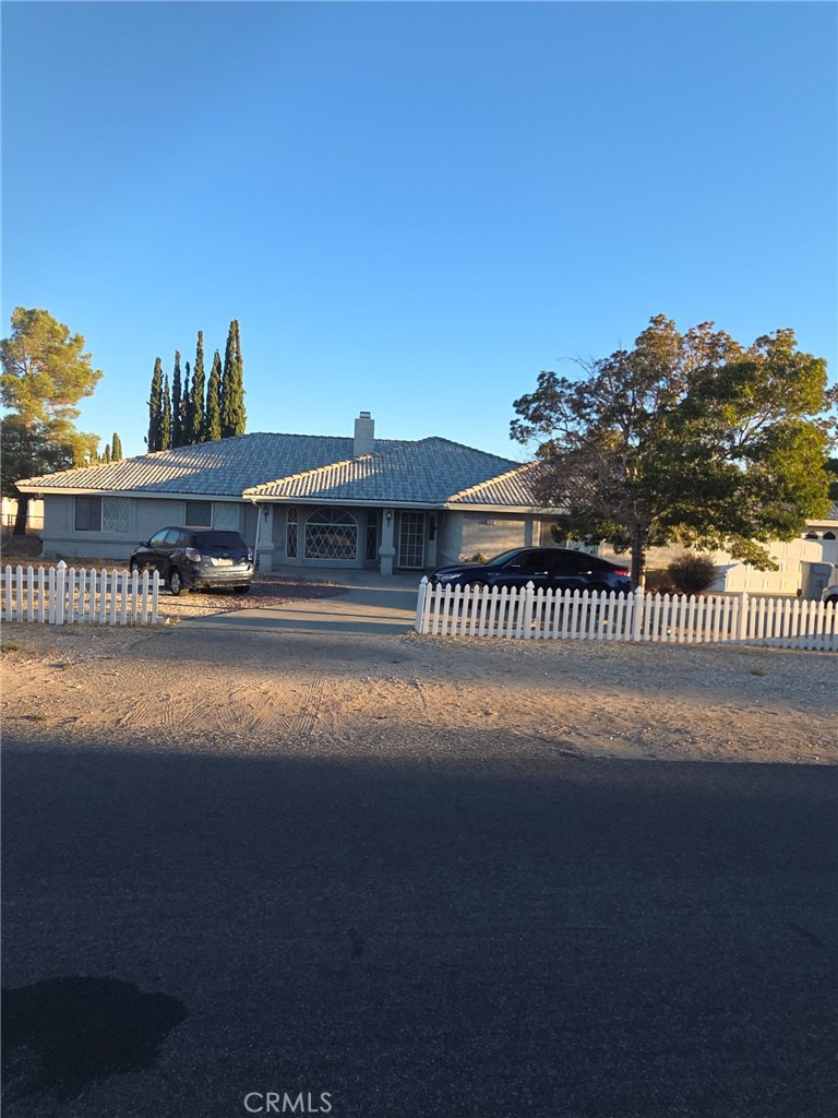 18296 Fairburn