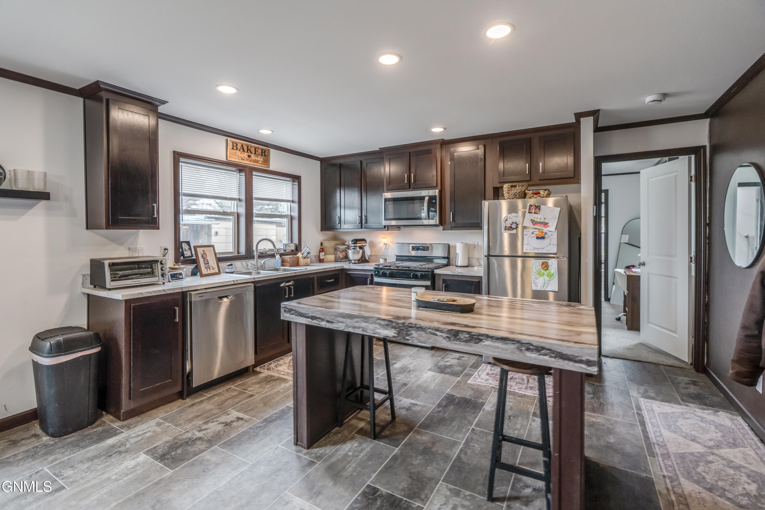 1008 Frontier Trail S, Mandan, ND 58554