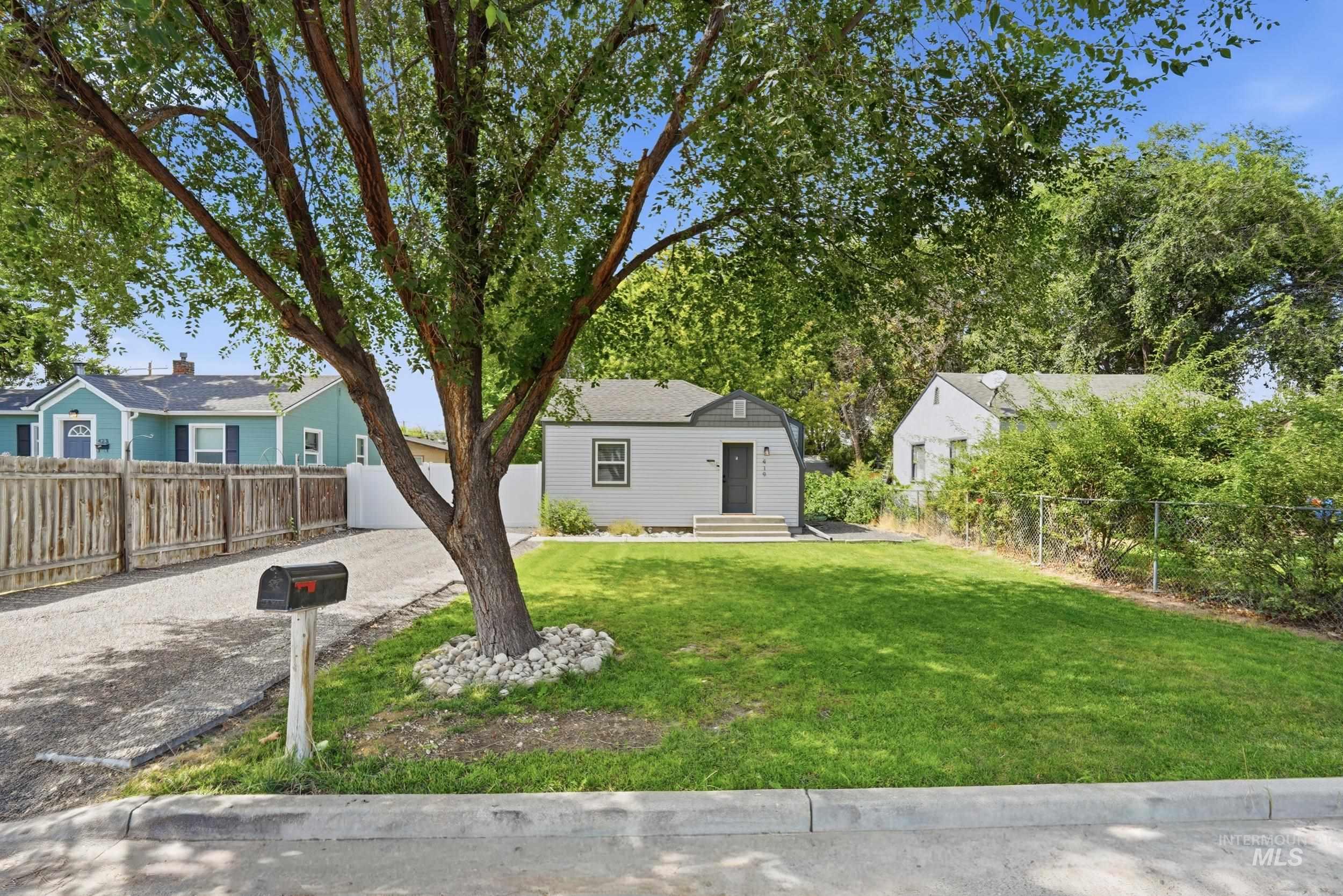 419 S Locust St., Nampa ID 83686