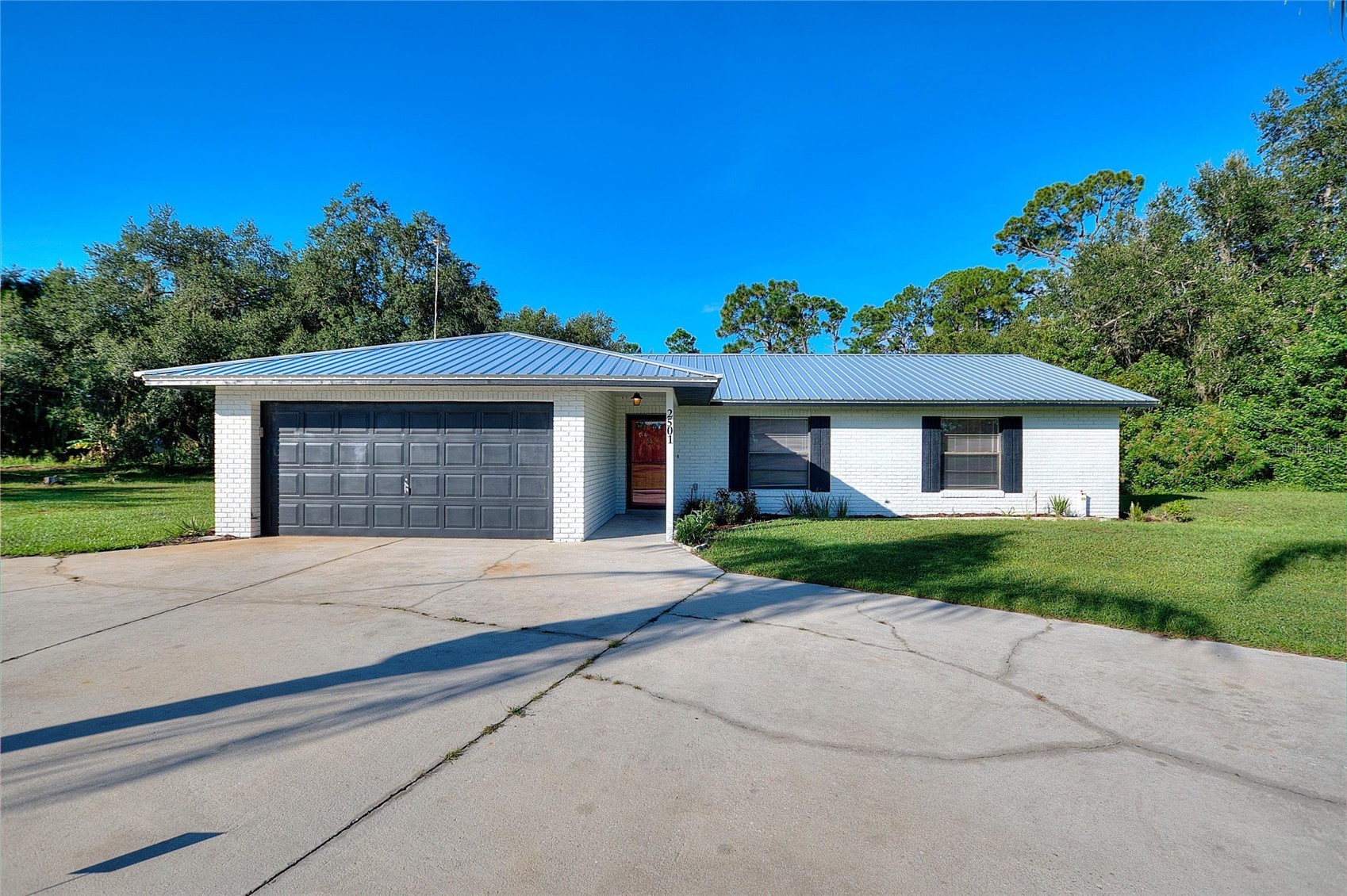 2501 PLUMOSA DRIVE