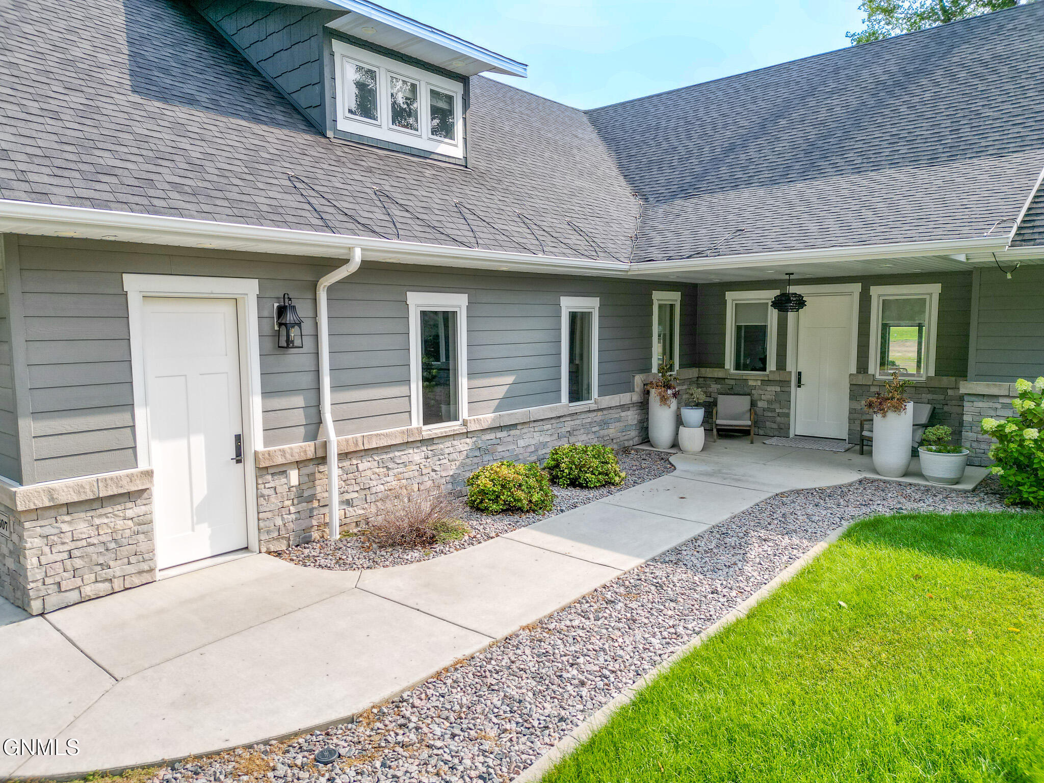 2607 Langer Lane, Bismarck, ND 58504
