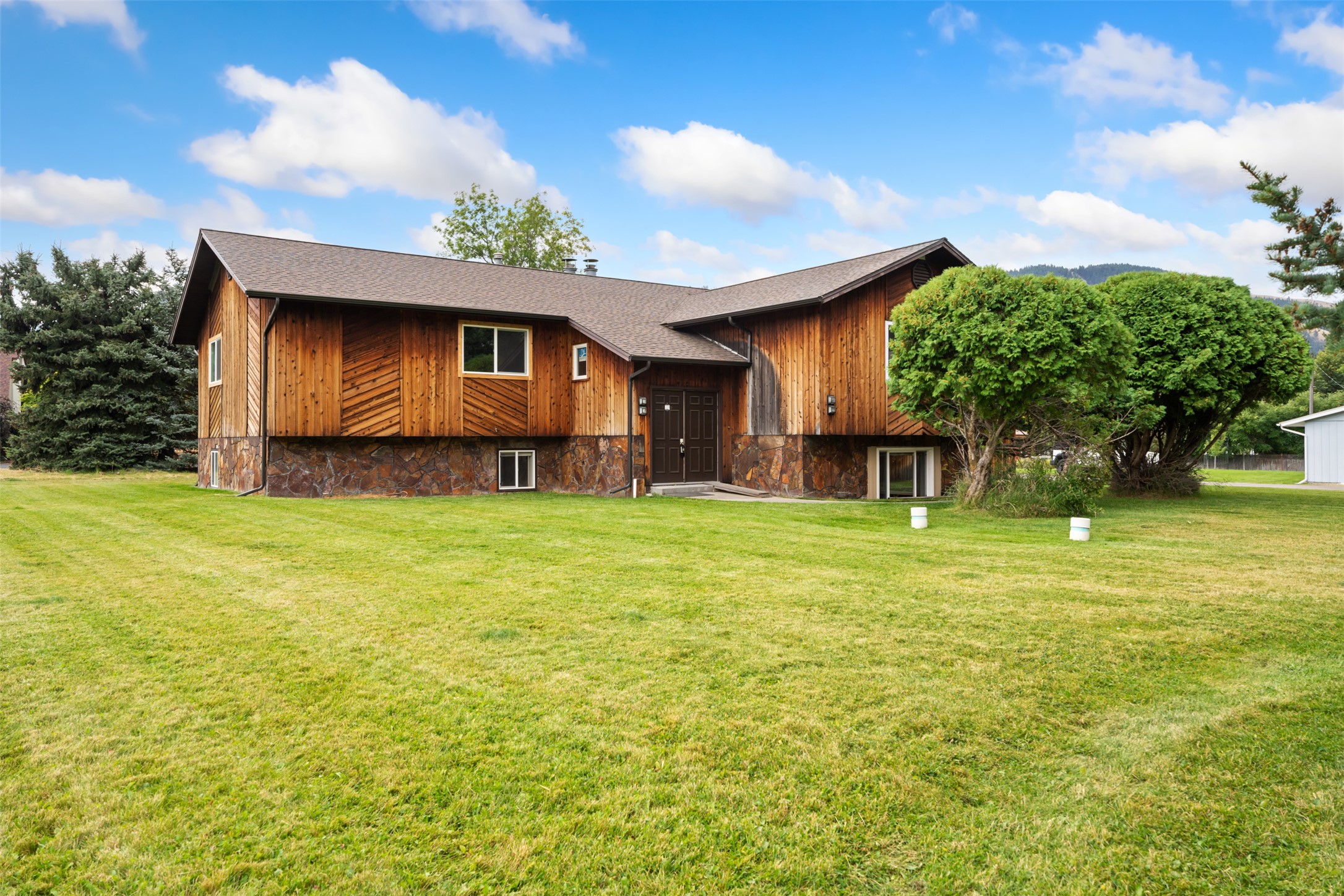 3700 Rattlesnake Drive