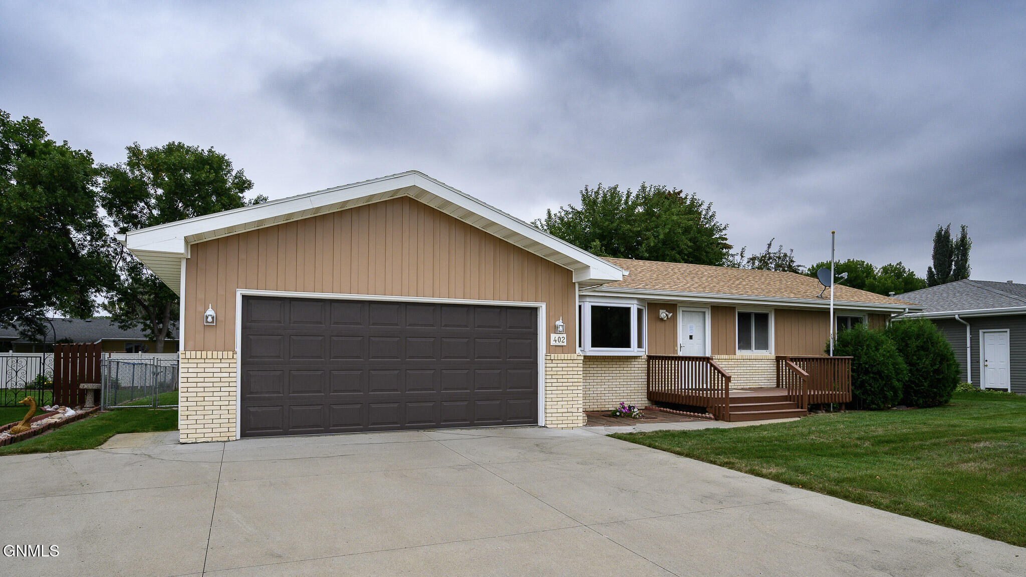 402 Tulsa Drive, Bismarck, ND 58504