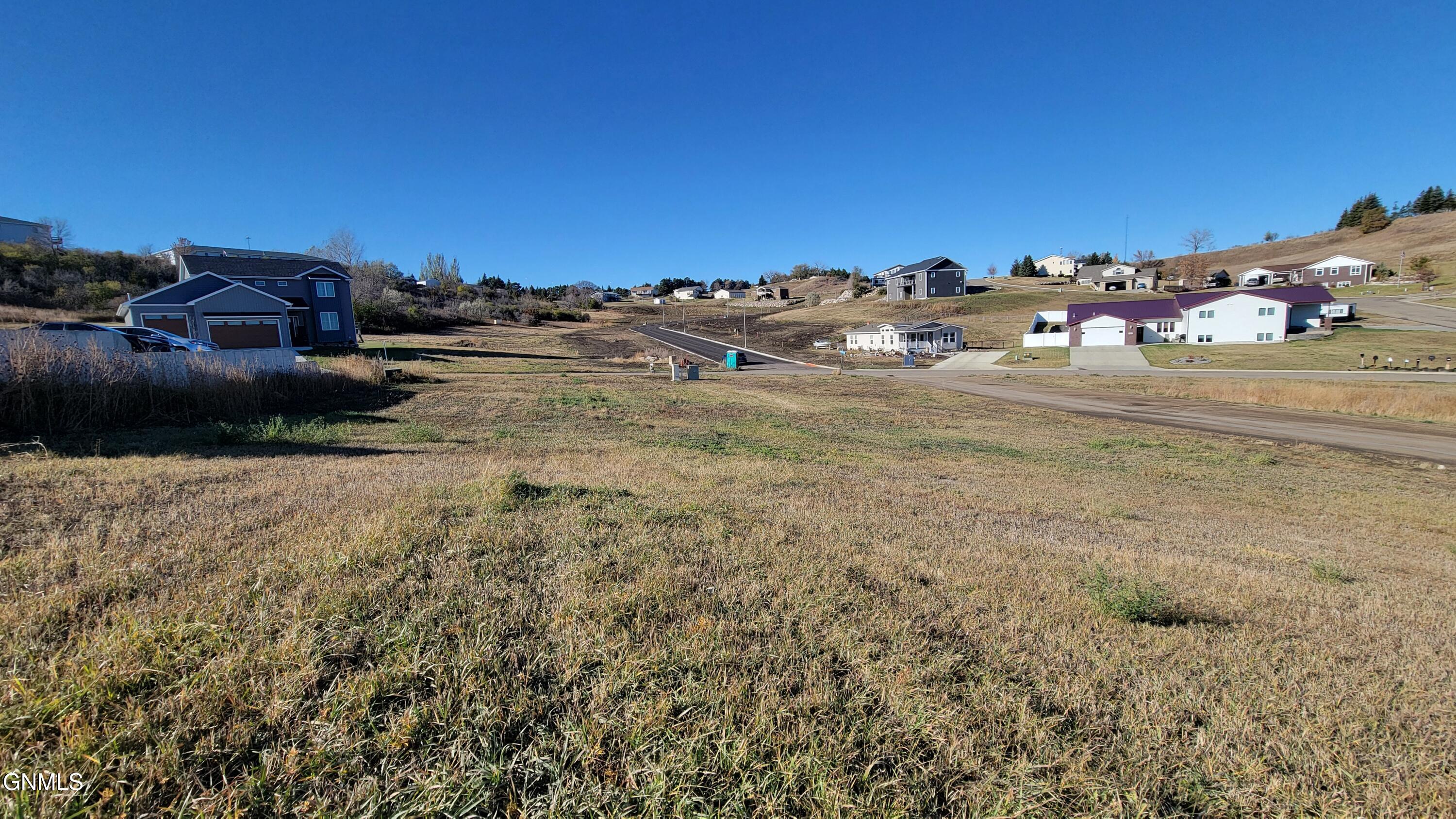 2928 Jude Lane NW, Mandan, ND 58554