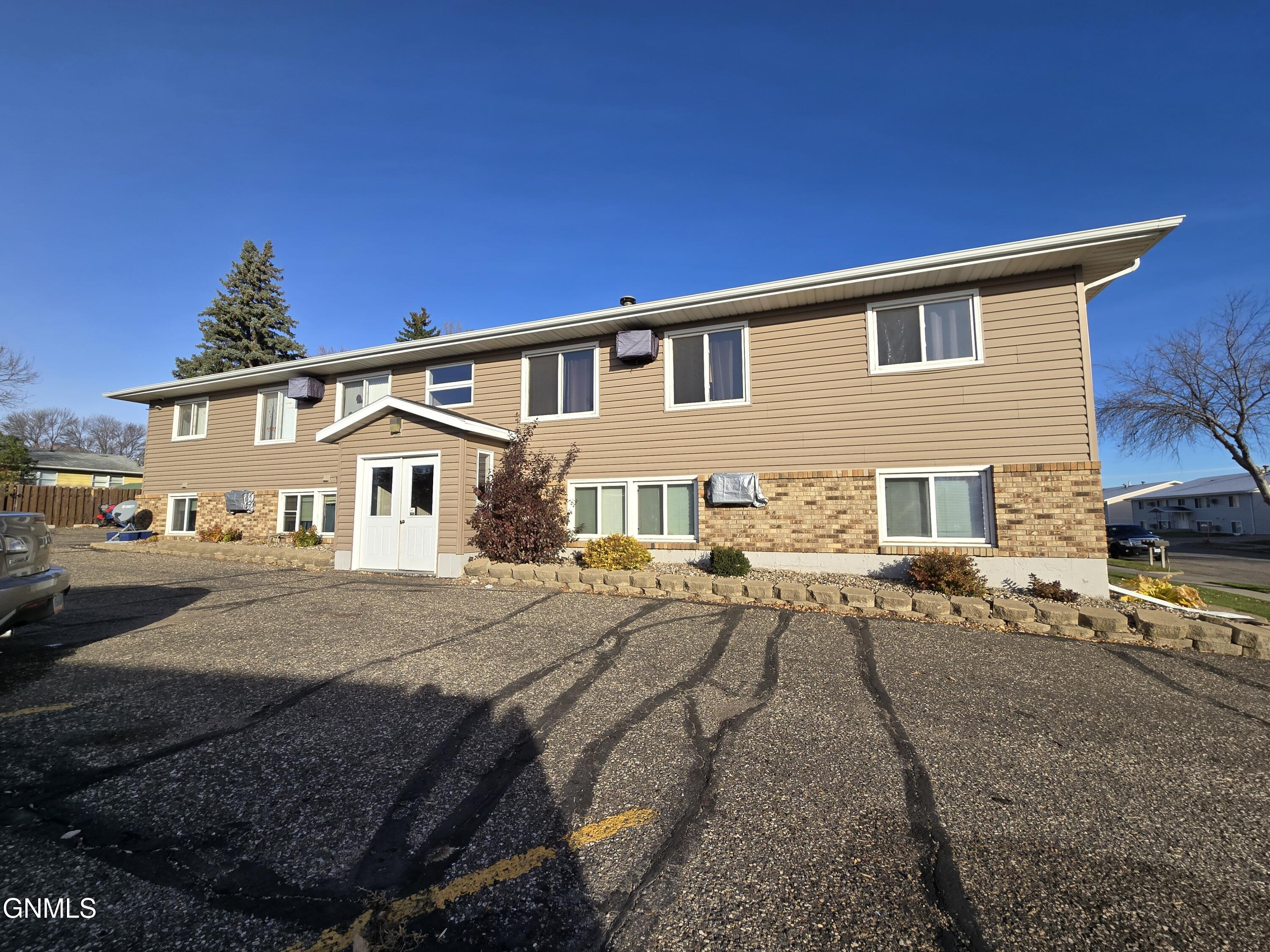 2406 8th Street, Bismarck, ND 58503