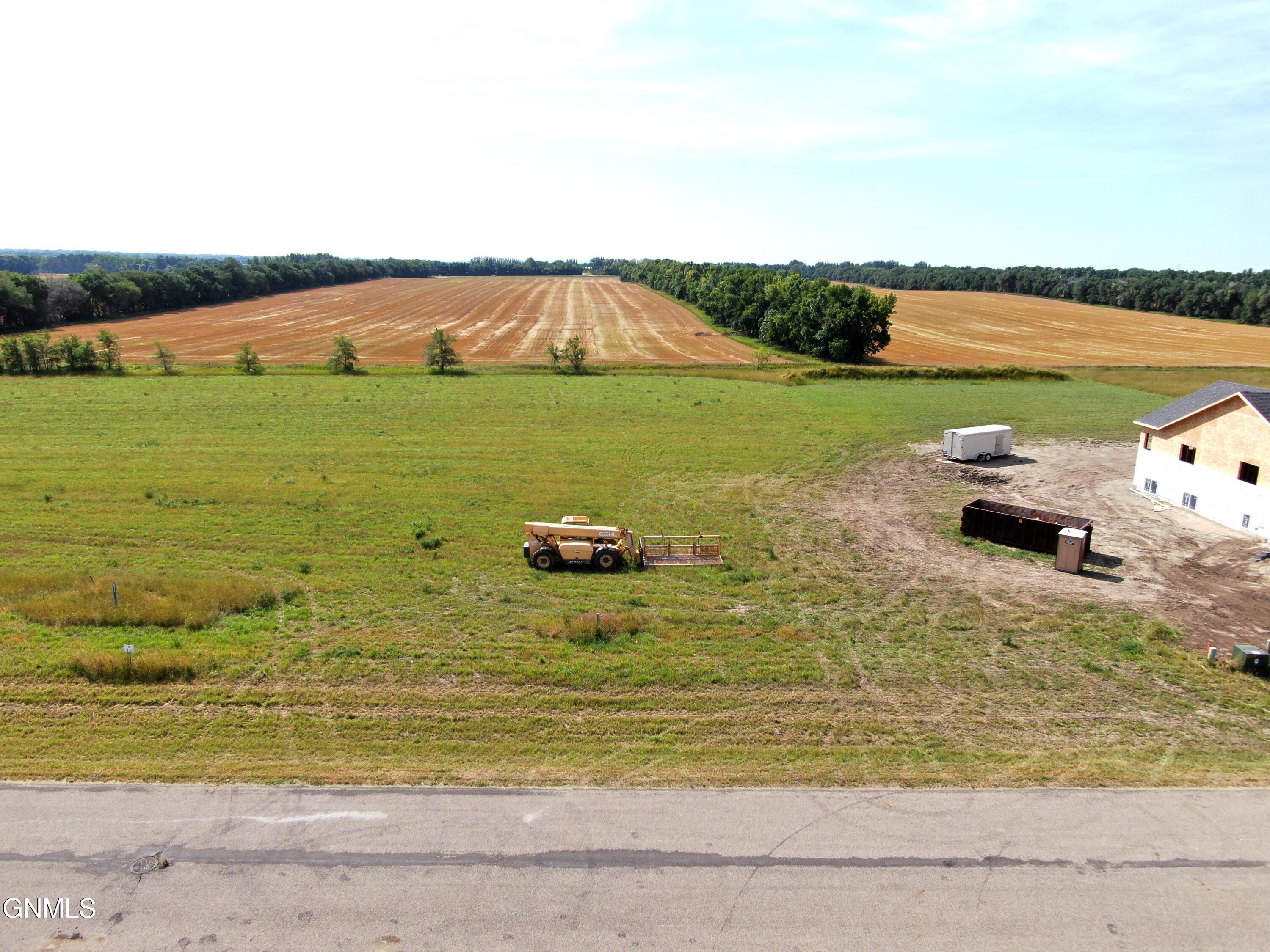 16003 Acadia Drive, Bismarck, ND 58503