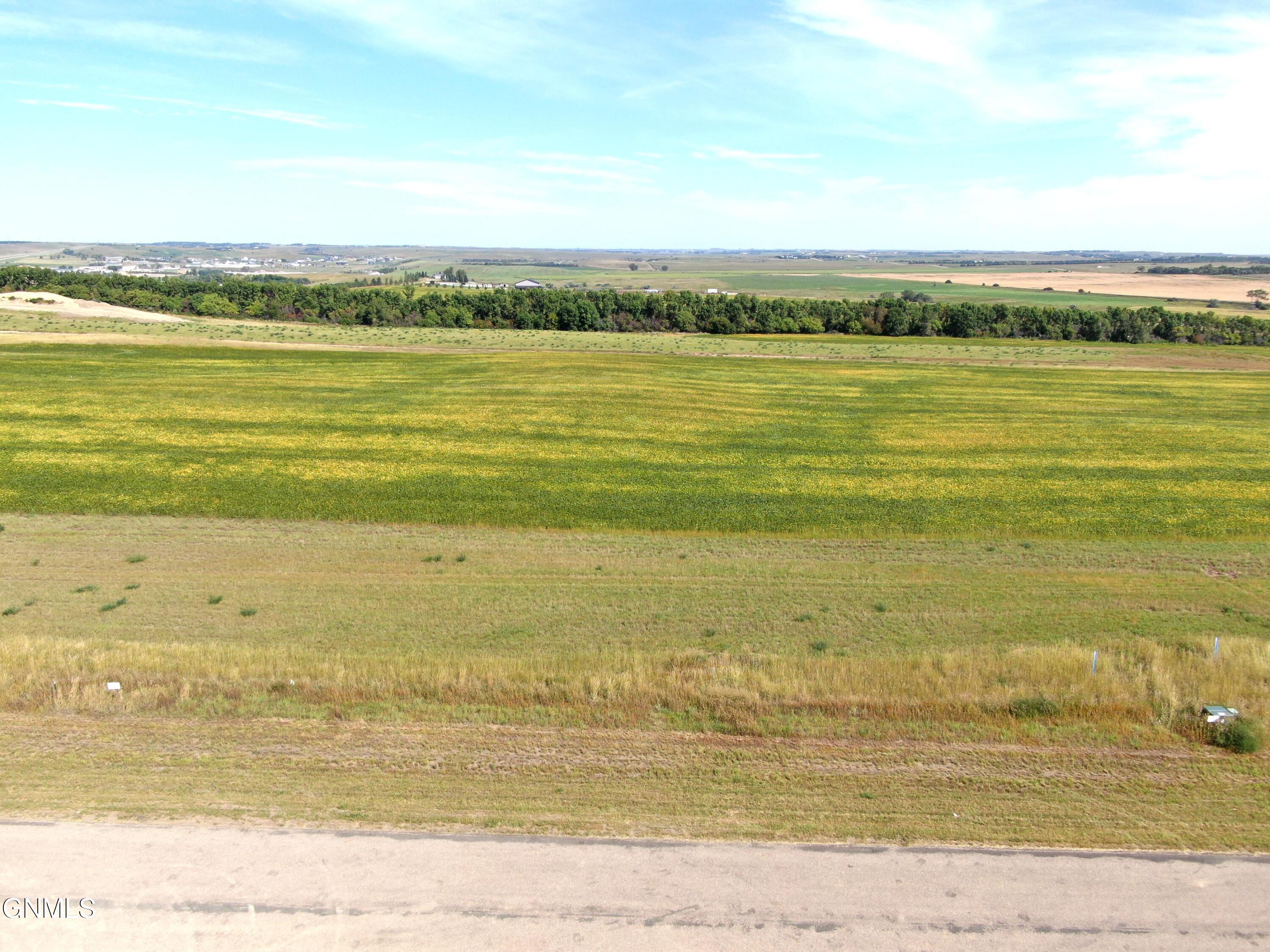 15010 Acadia Drive, Bismarck, ND 58503