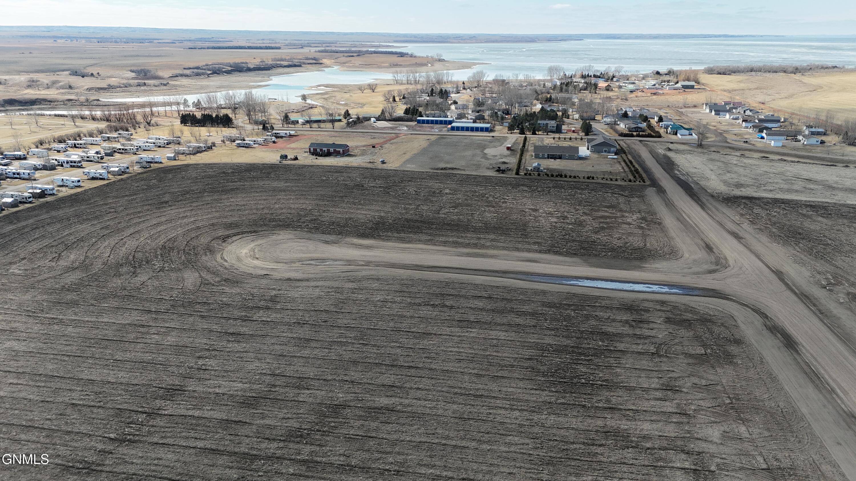 L 2, Blk 4 Dakota Waters, Beulah, ND 58523