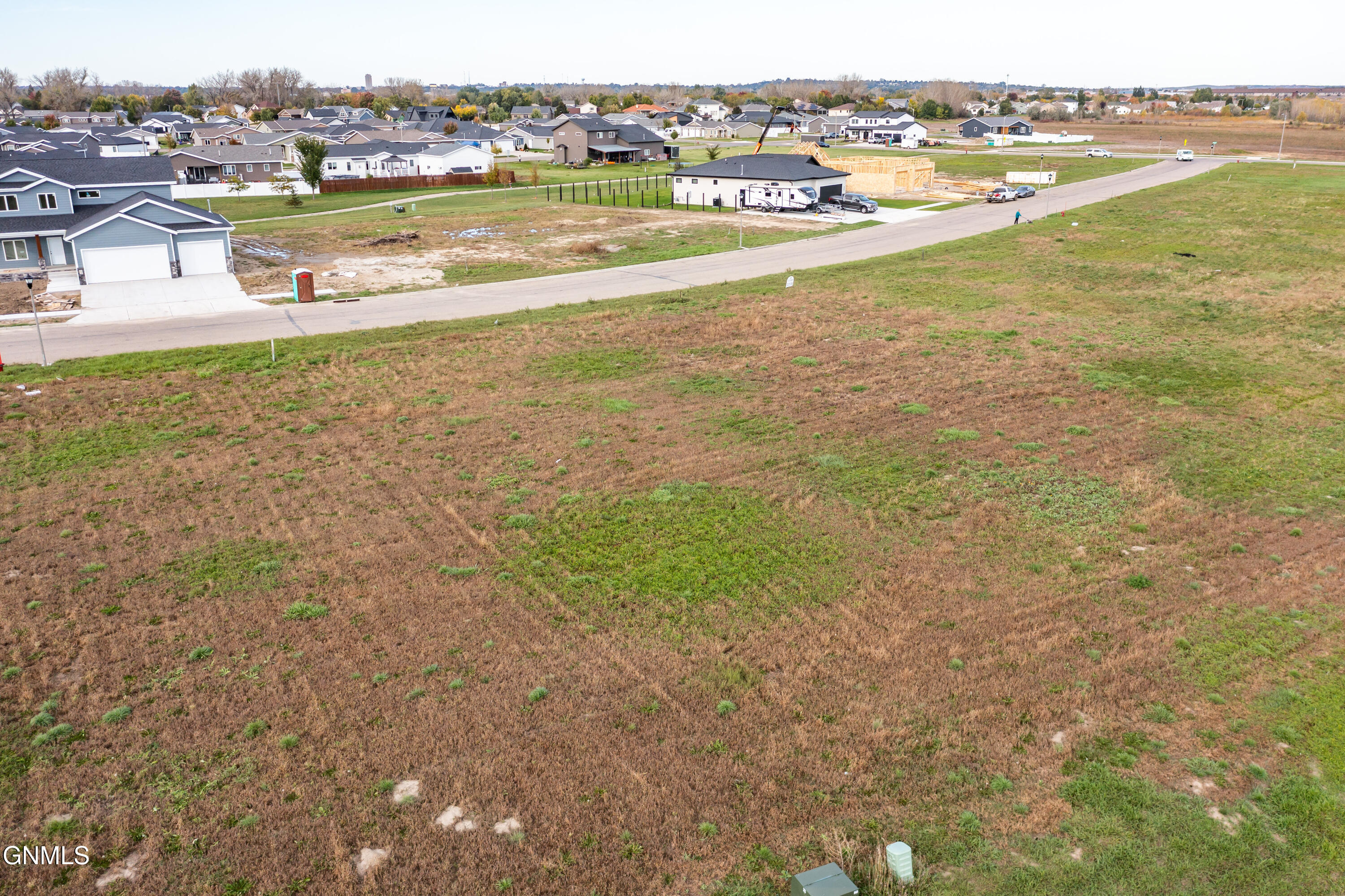 327 Kamrose Drive, Bismarck, ND 58504