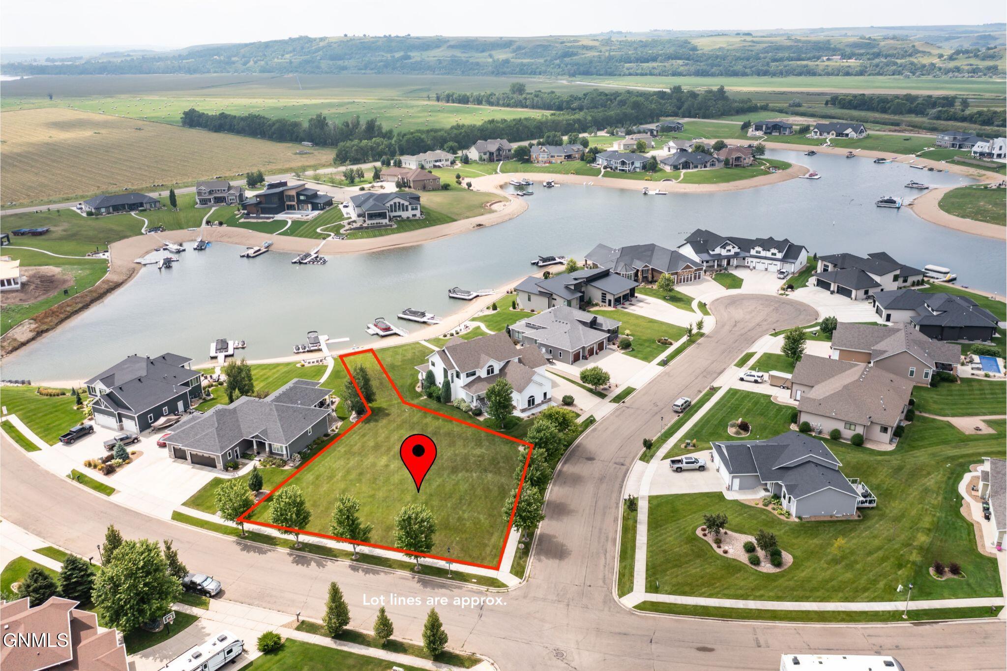 4001 Bay Shore Bend SE, Mandan, ND 58554