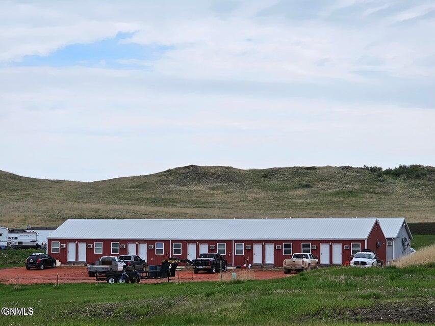 2046 125th Avenue NW, Watford City, ND 58854