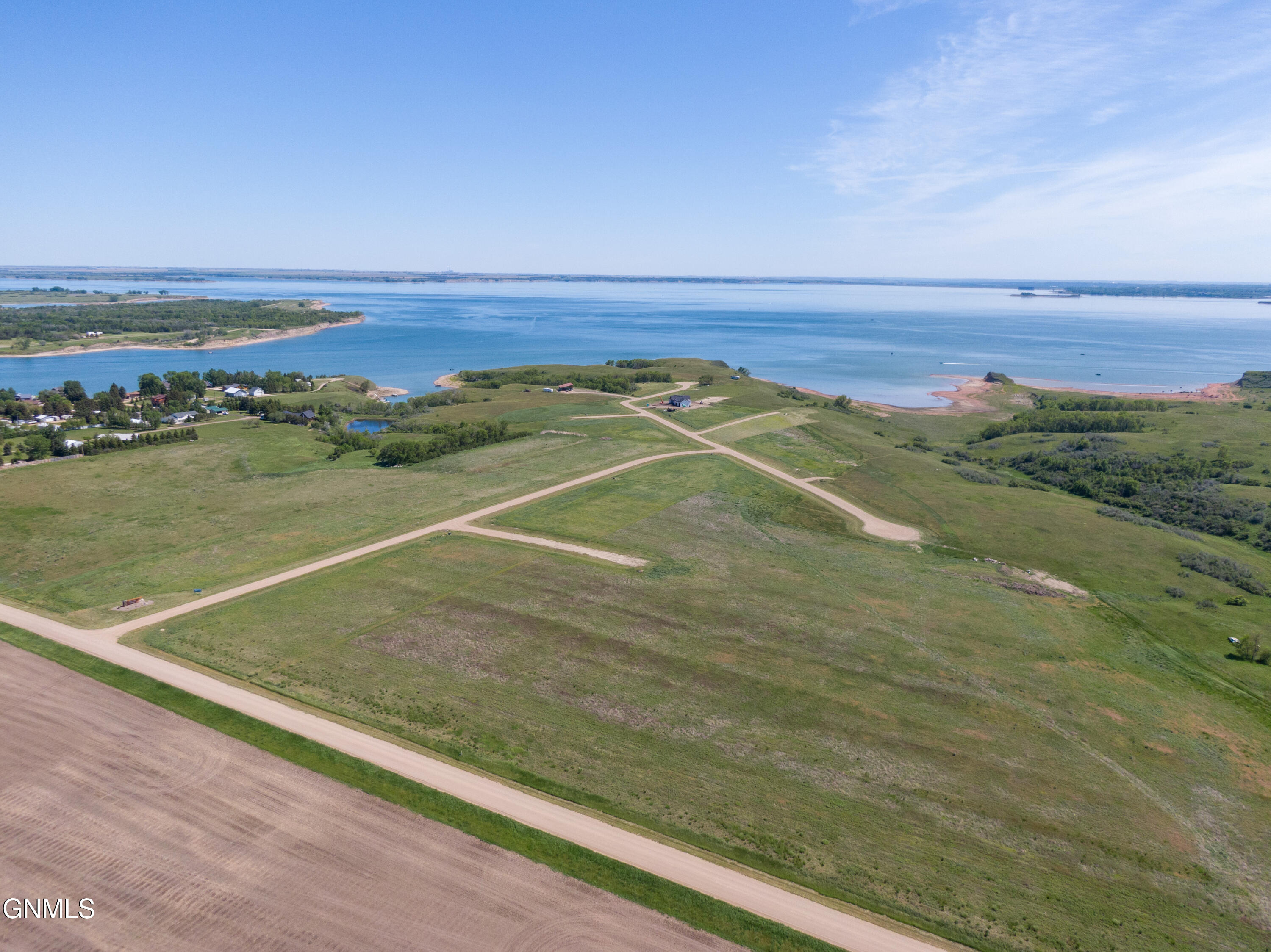 1273 42l Avenue NW, Garrison, ND 58540