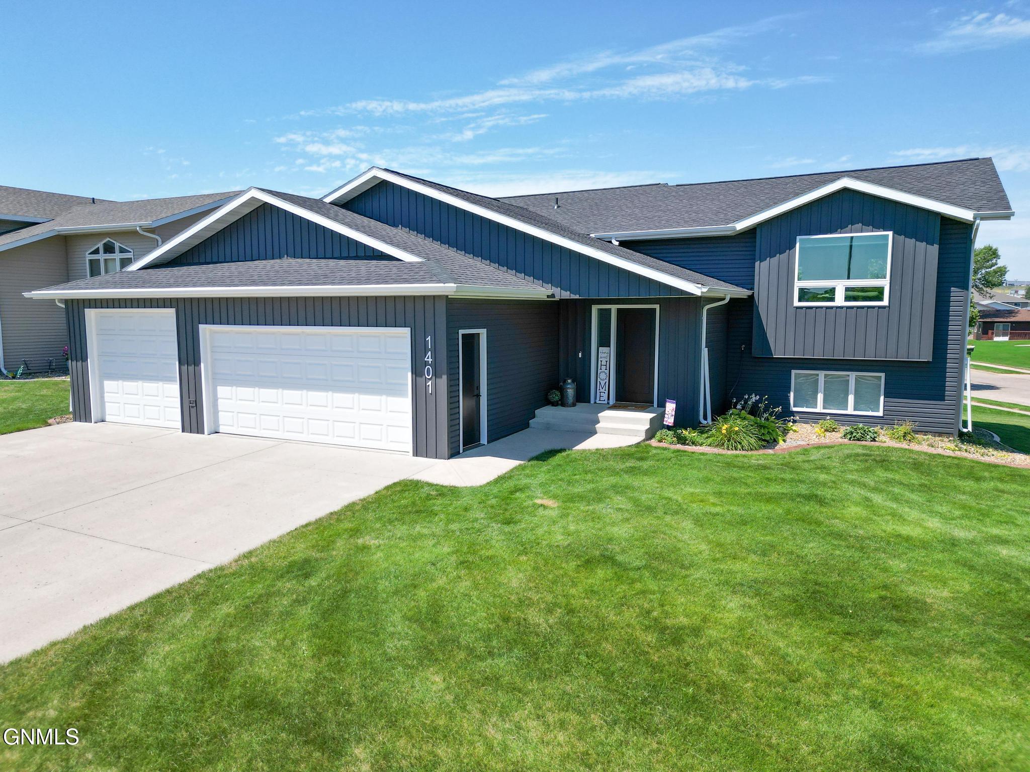 1401 6th Avenue NE, Mandan, ND 58554