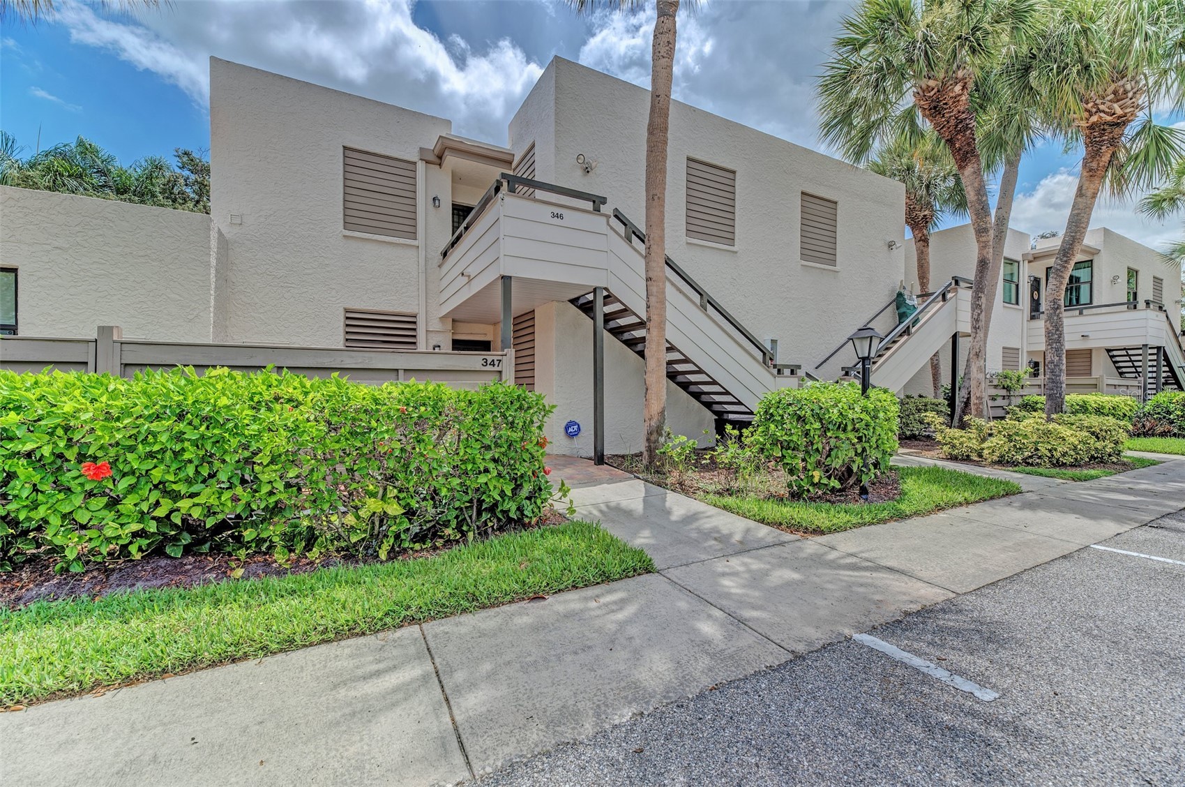 346 SPRINGDALE DRIVE W 346