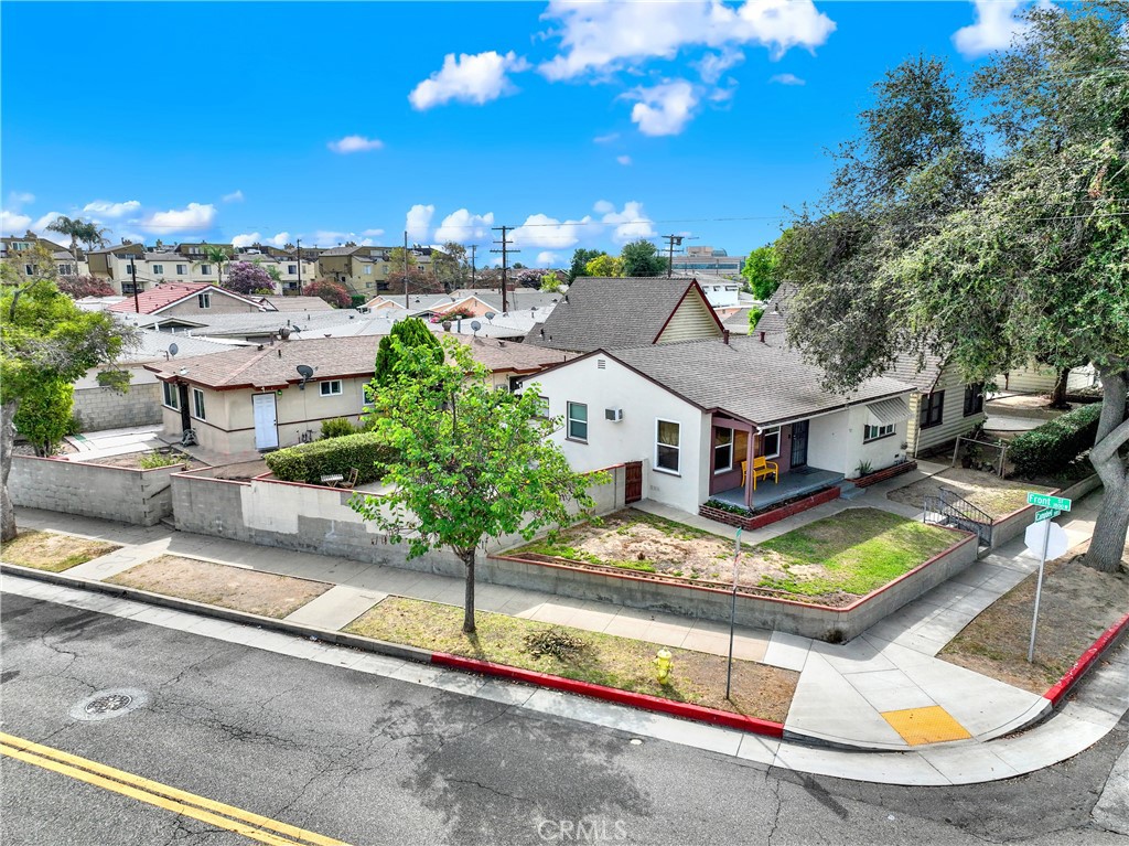 1006 S. Campbell Ave
