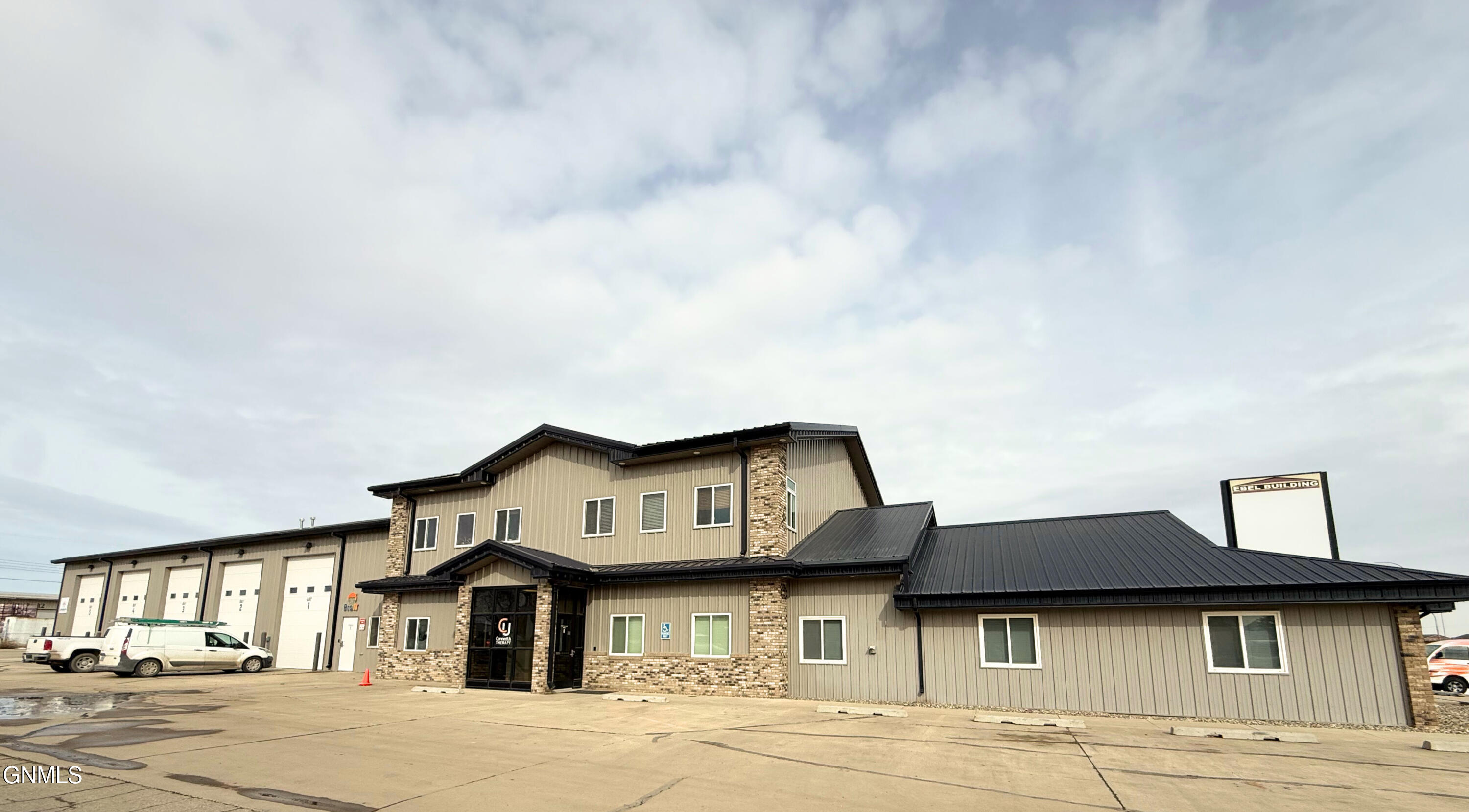 2407 2nd Avenue W, Williston, ND 58801