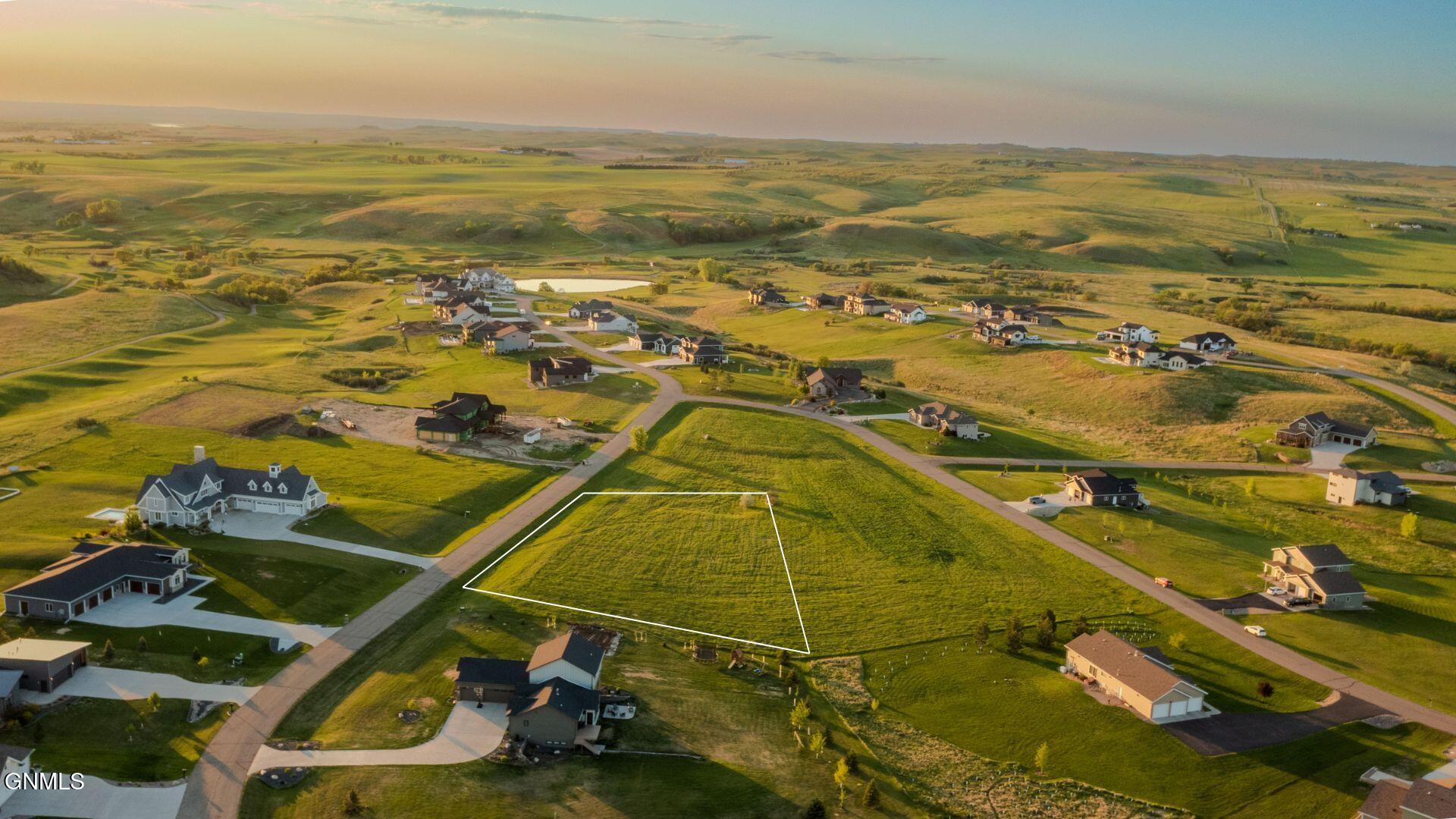 8019 Nicklaus Drive, Bismarck, ND 58503