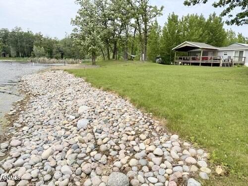 912 Shadow Bay, Bottineau, ND 58318