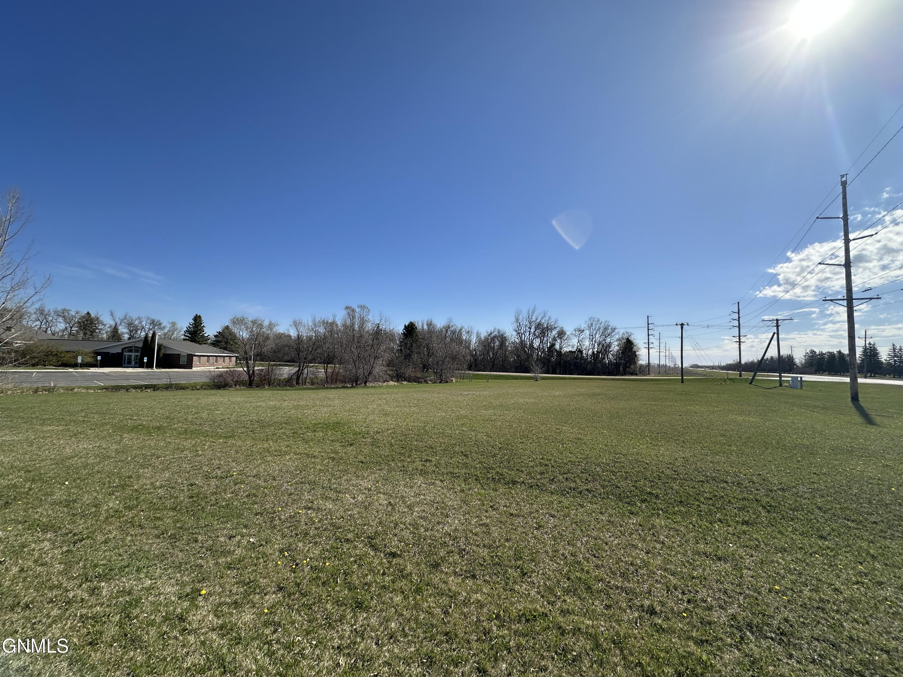 Xxxx 2nd Street SE, Jamestown, ND 58401