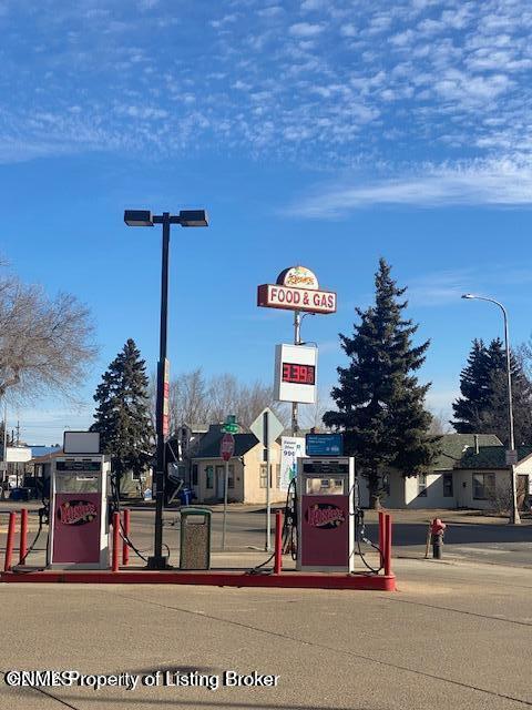 204 Main Avenue S, Dickinson, ND 58601