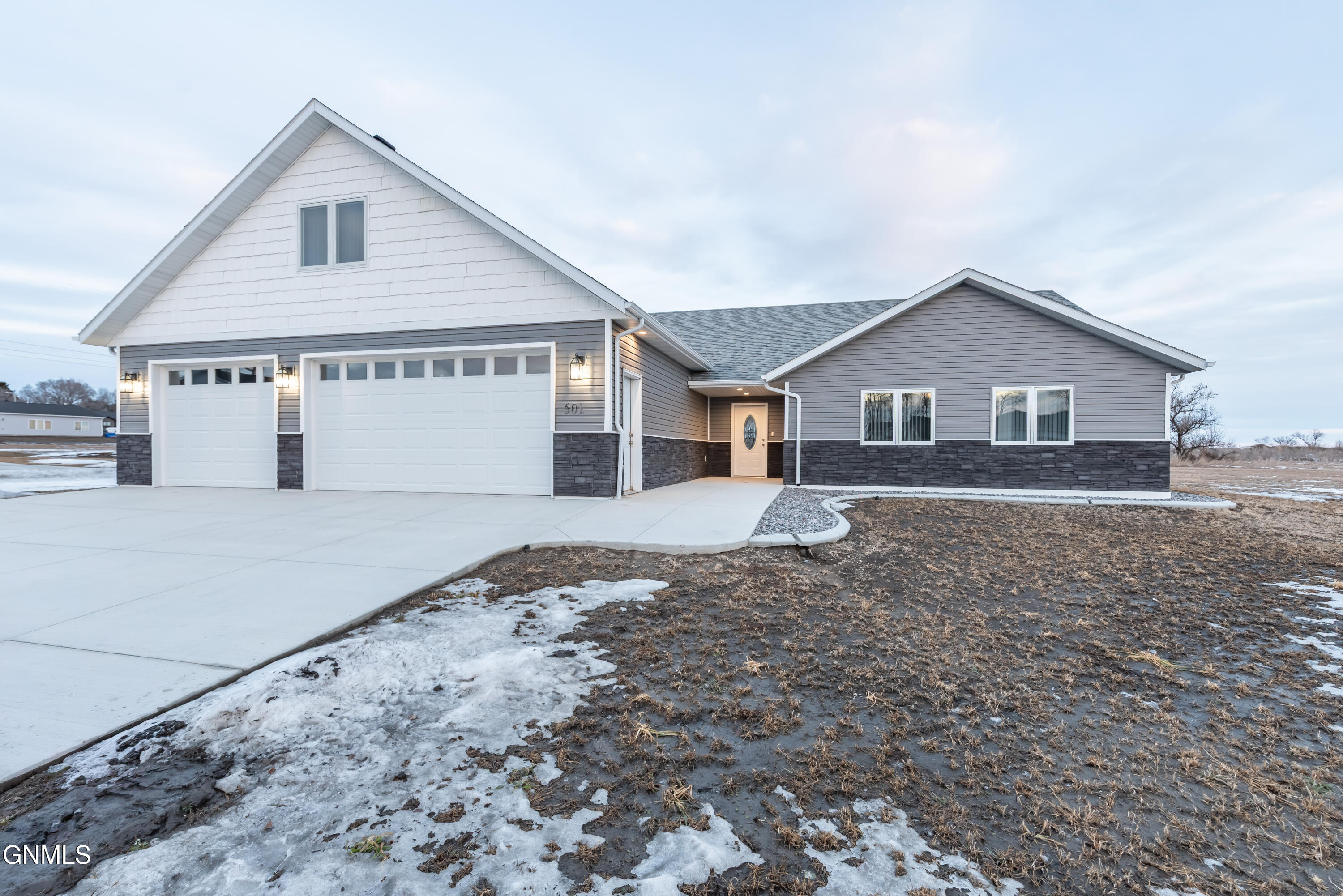 501 Koenig Drive, Bismarck, ND 58504