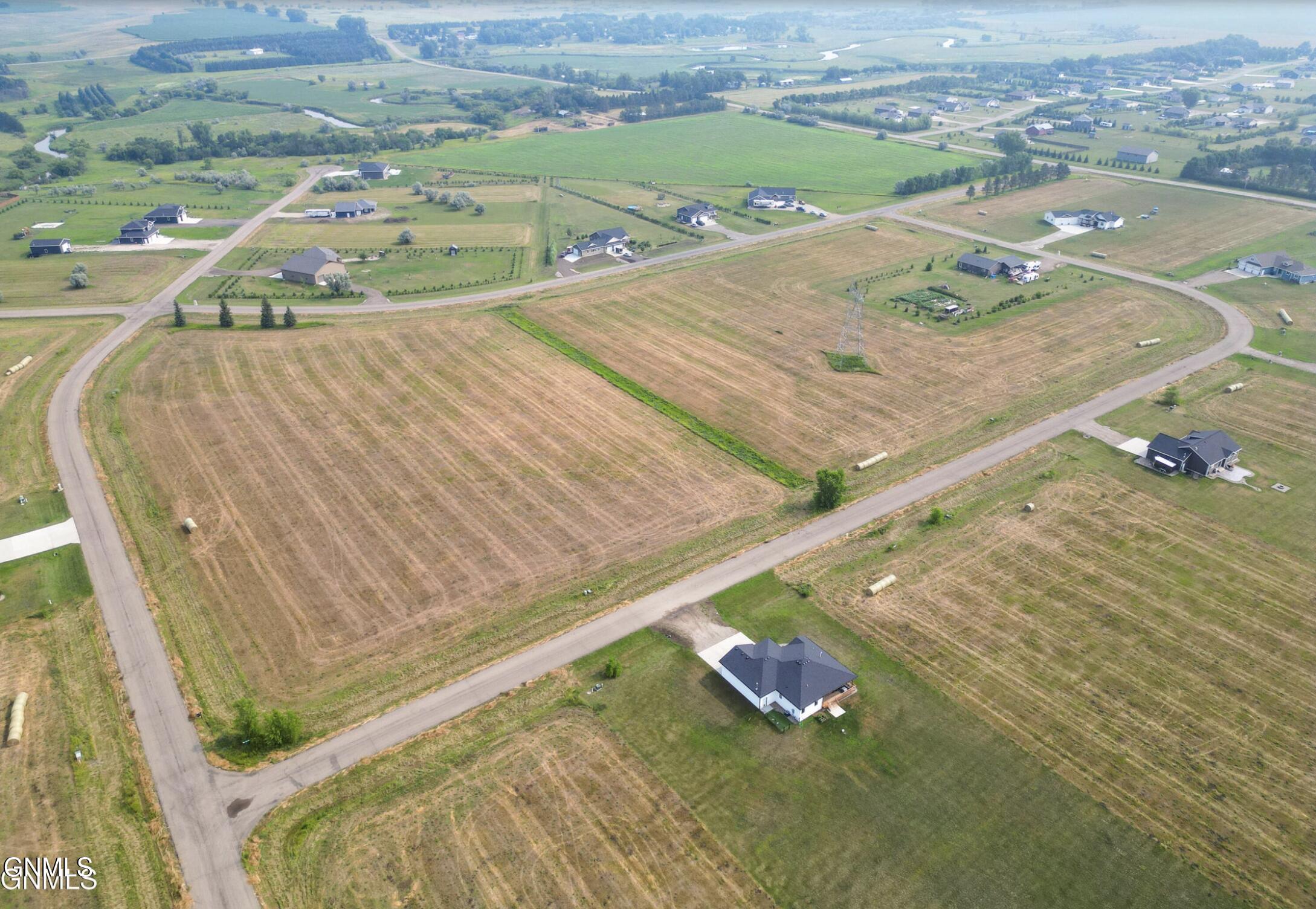 11513 Apple View Lane, Menoken, ND 58558