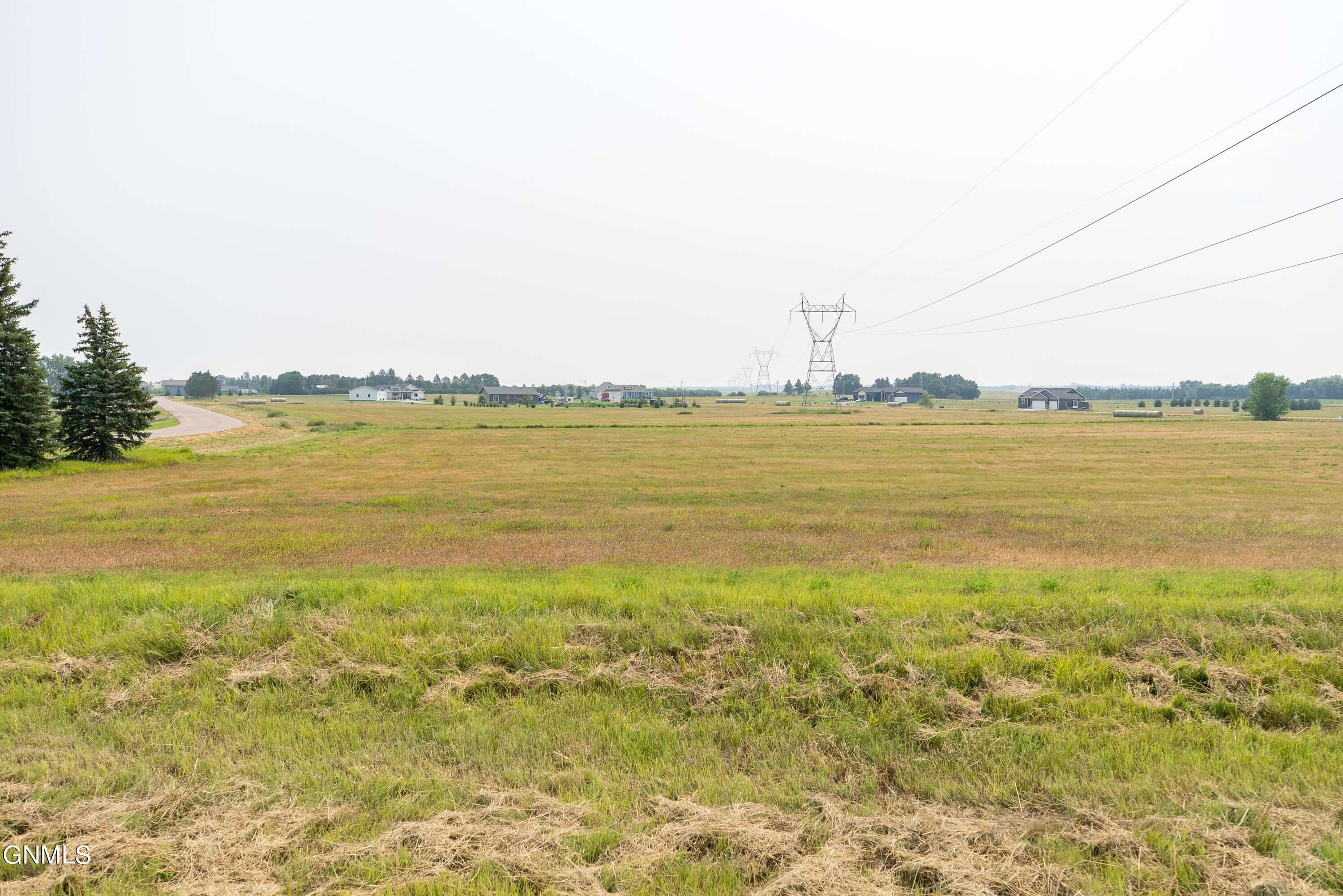 807 Apple Ridge Road, Menoken, ND 58558