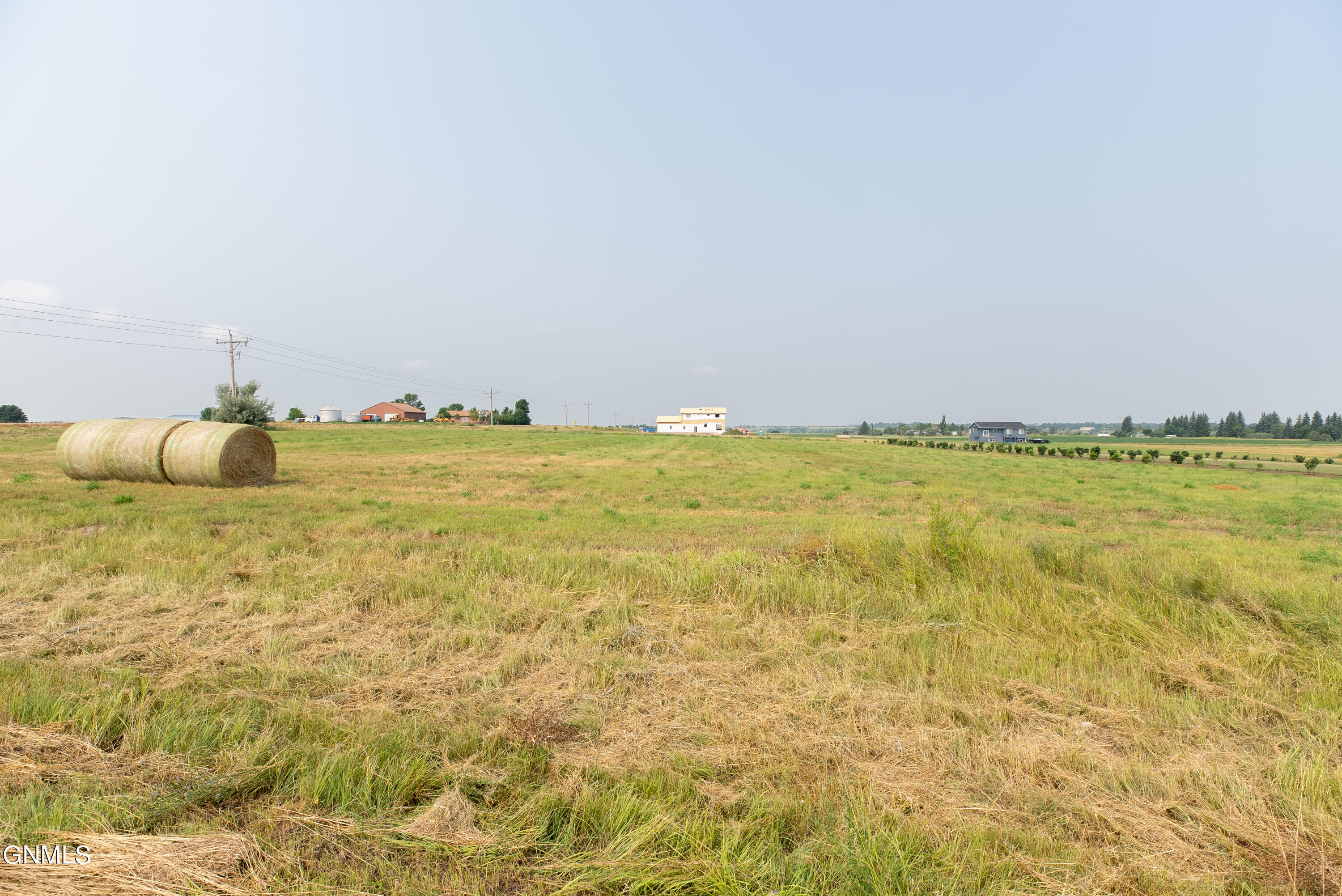 500 Apple Ridge Road, Menoken, ND 58558