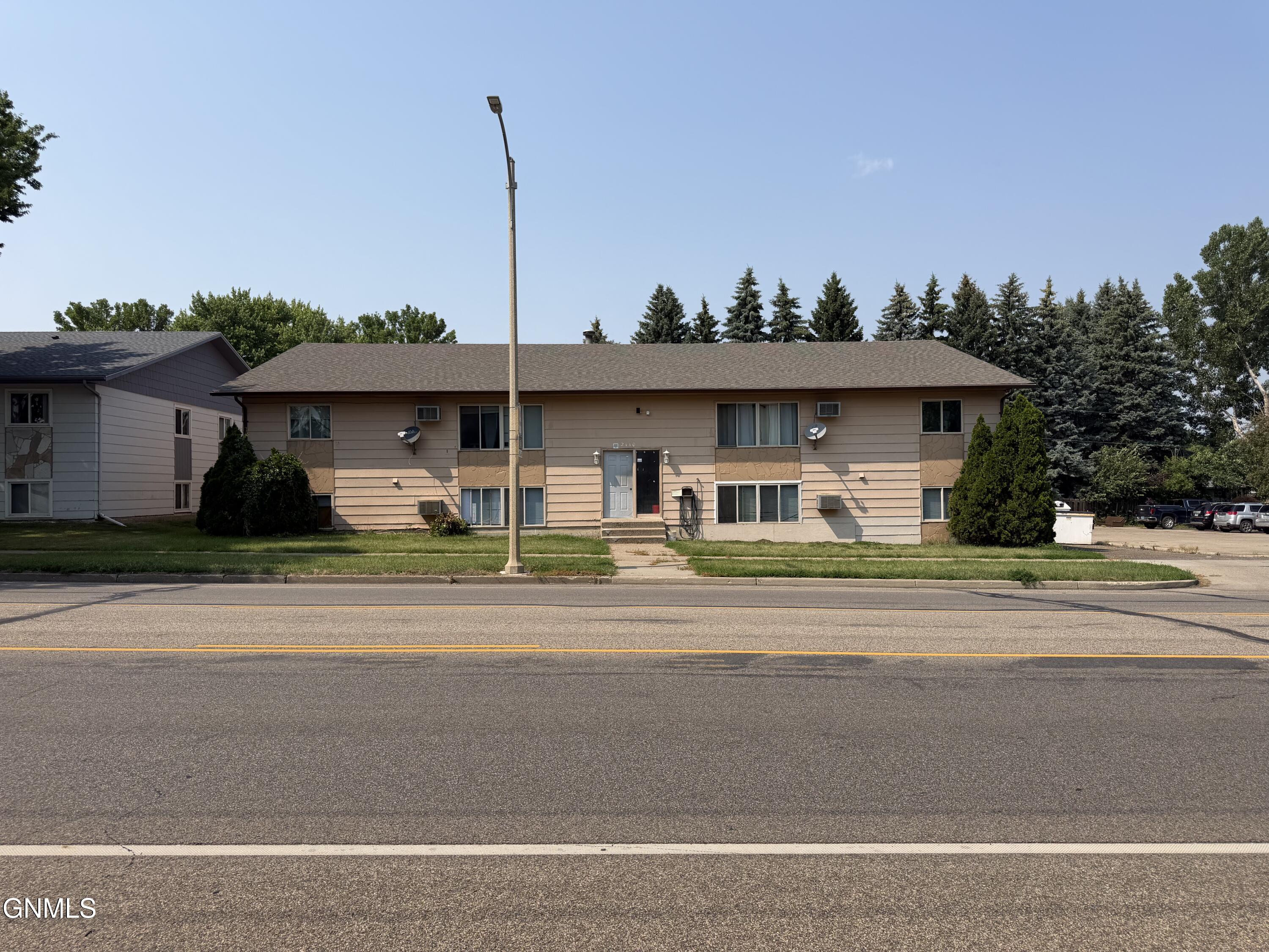 2110 Divide Avenue, Bismarck, ND 58501
