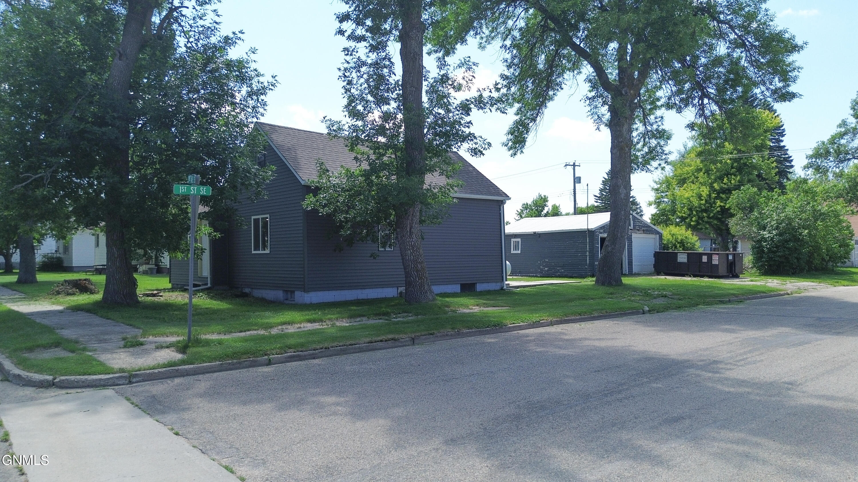 101 3rd Avenue SE, Kulm, ND 58456