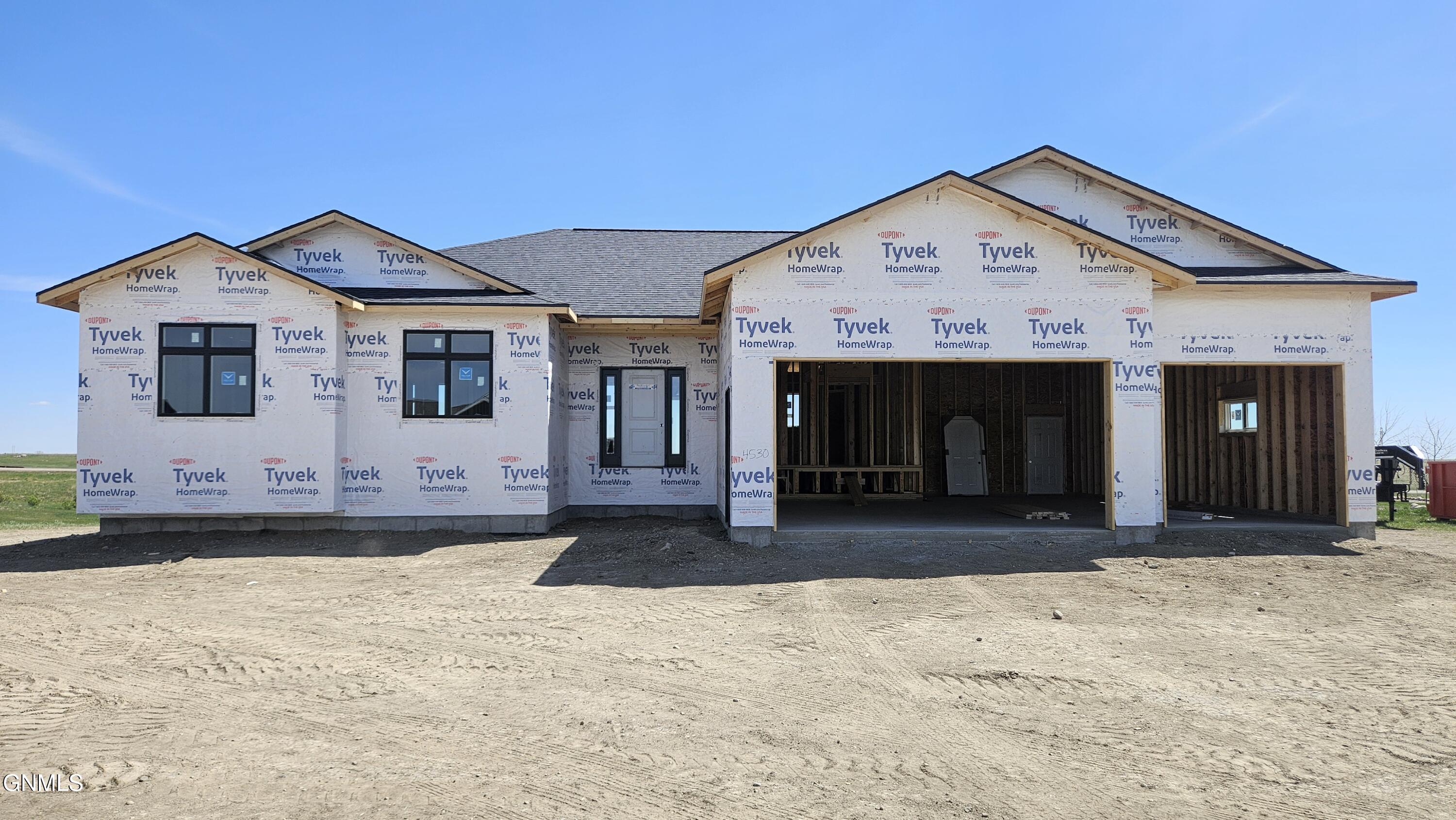 4530 Trailblazer Loop, Mandan, ND 58554