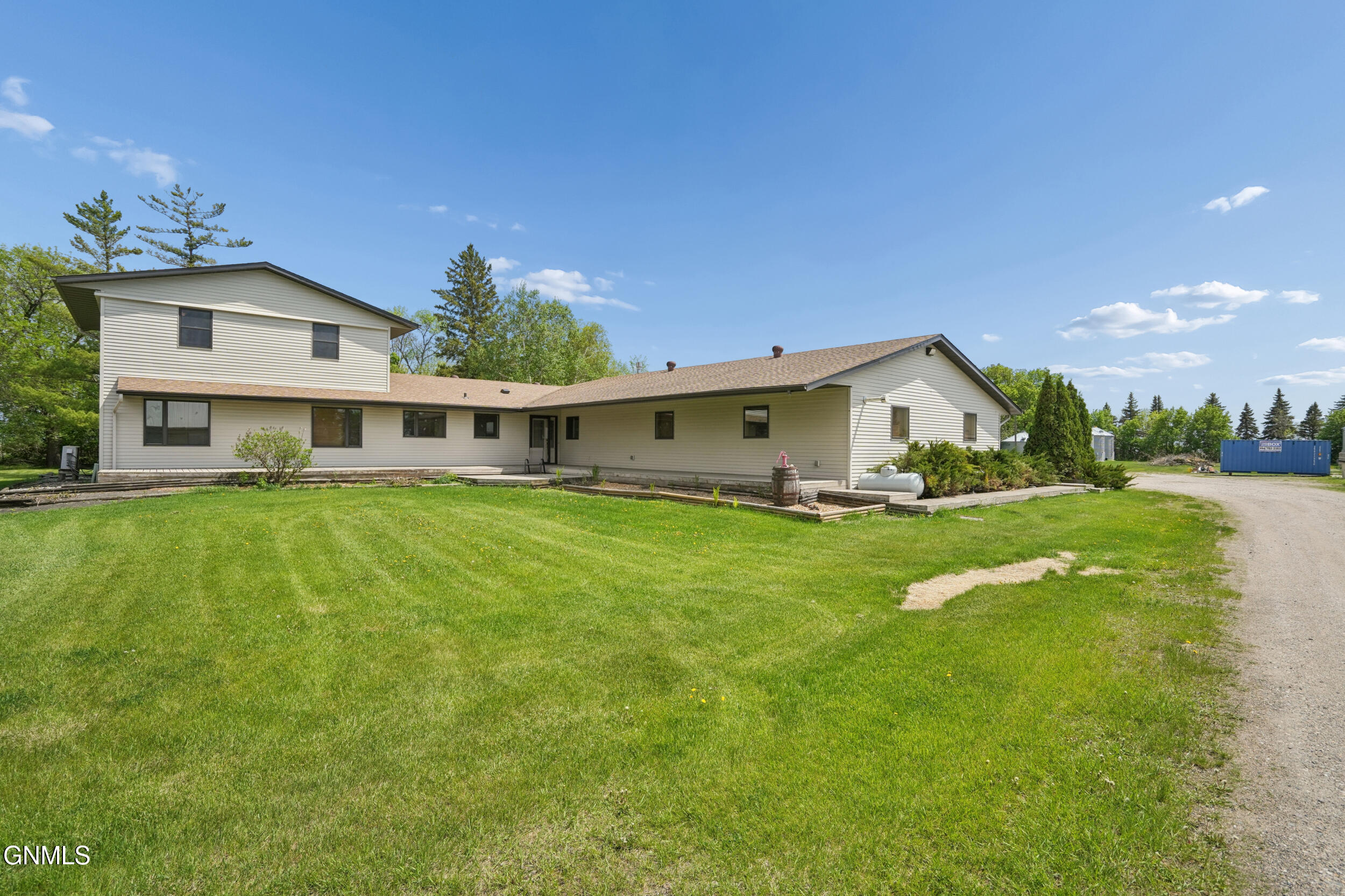 5641 170 Avenue N, Moorhead, MN 56560