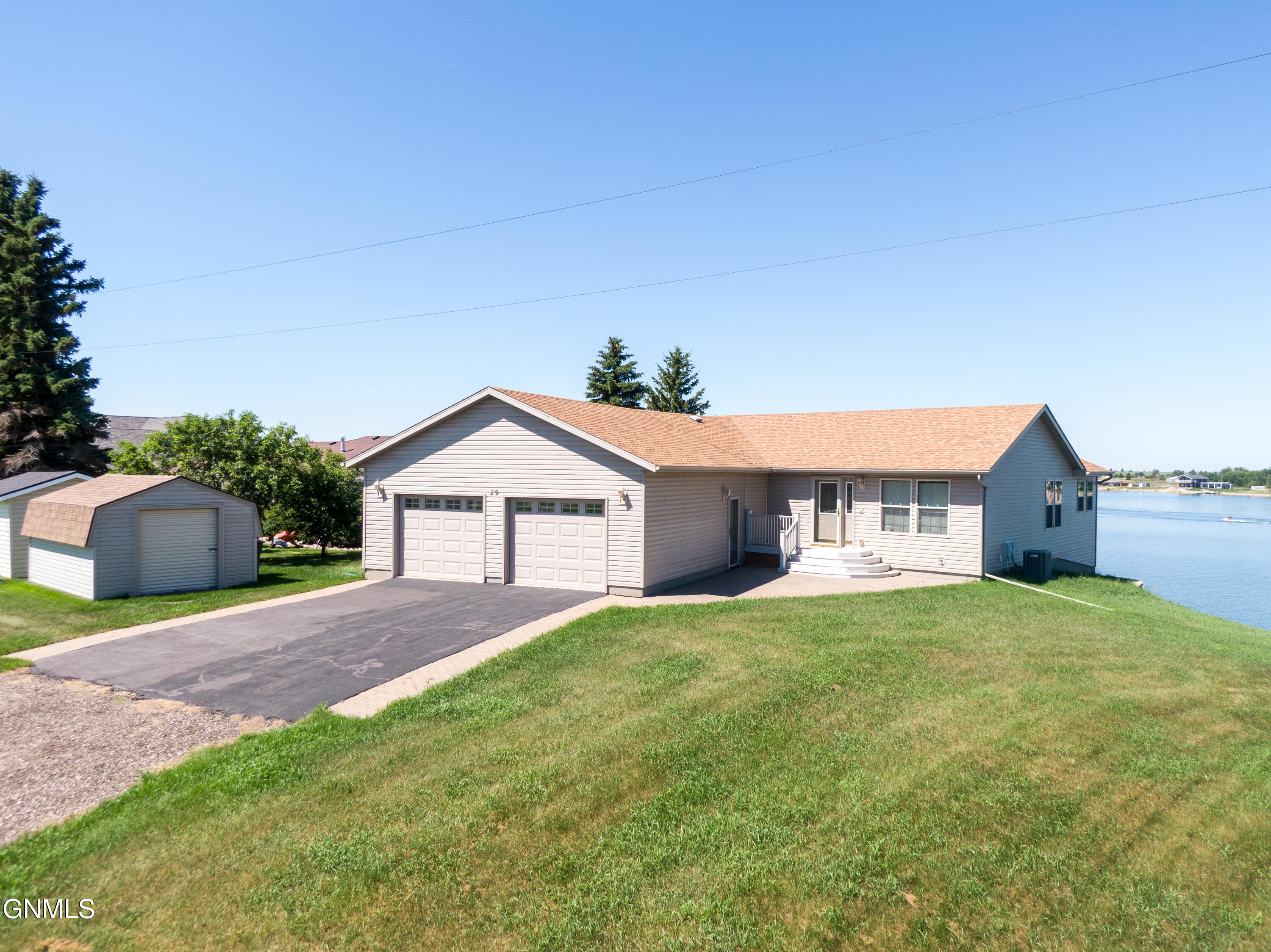 29 N Rice Lake Road, Douglas, ND 58735