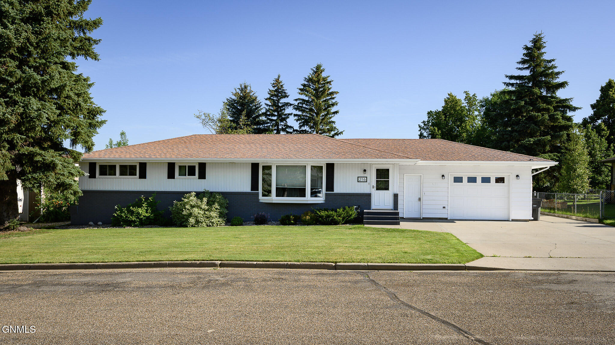 216 Coulee Drive, Washburn, ND 58577