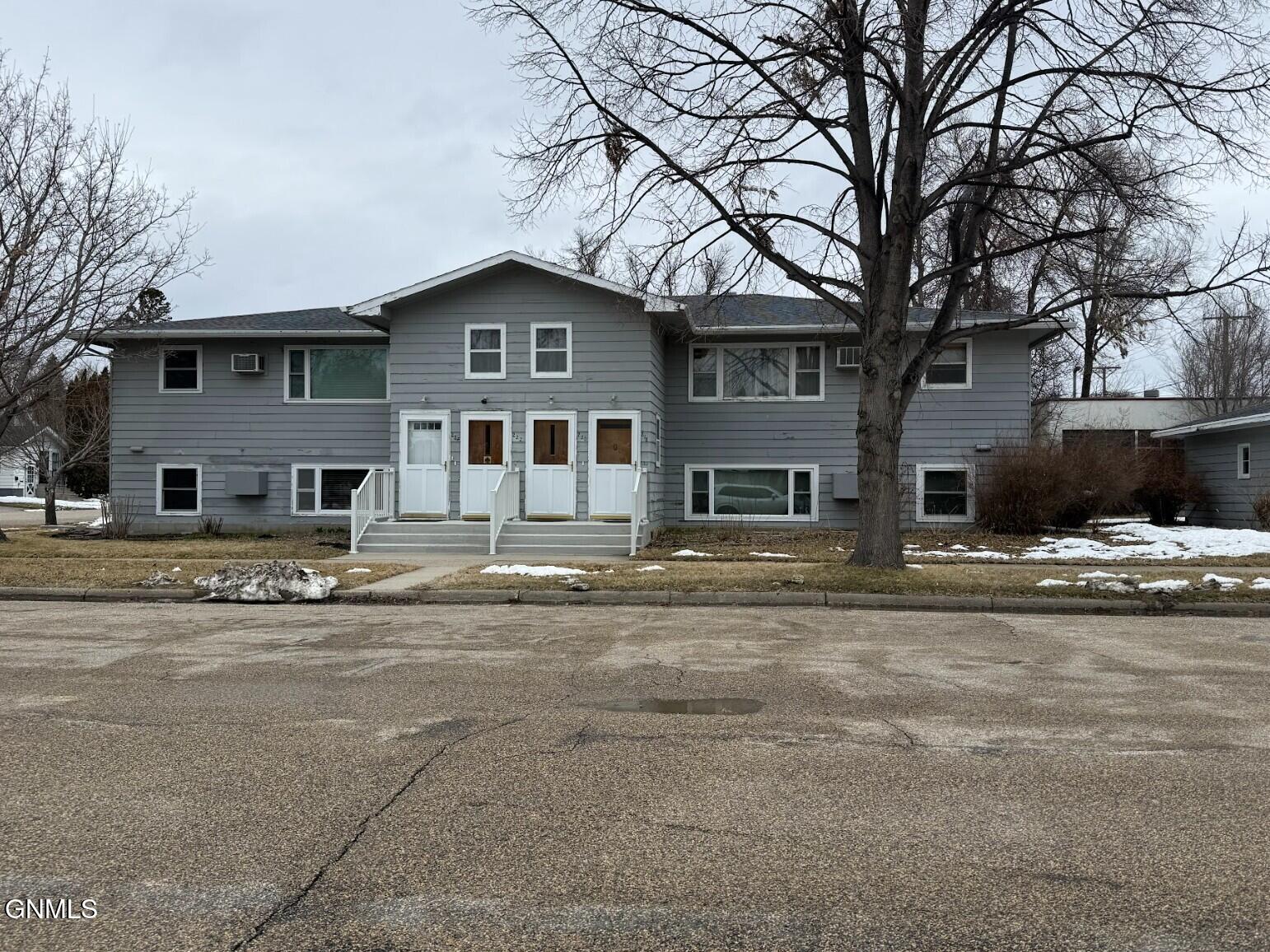 222 7th Street NW, 222, Jamestown, ND 58401