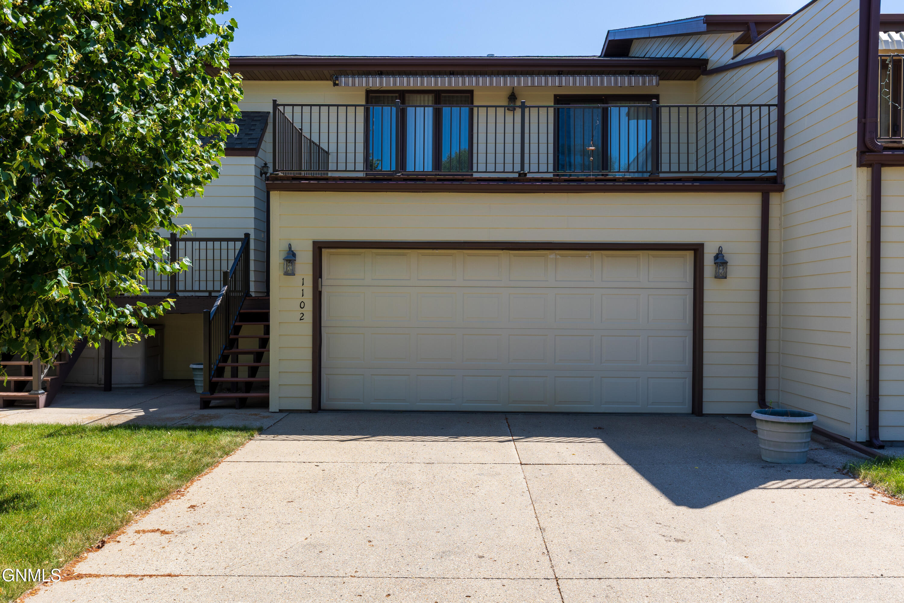 1102 Westwood Street, Bismarck, ND 58504