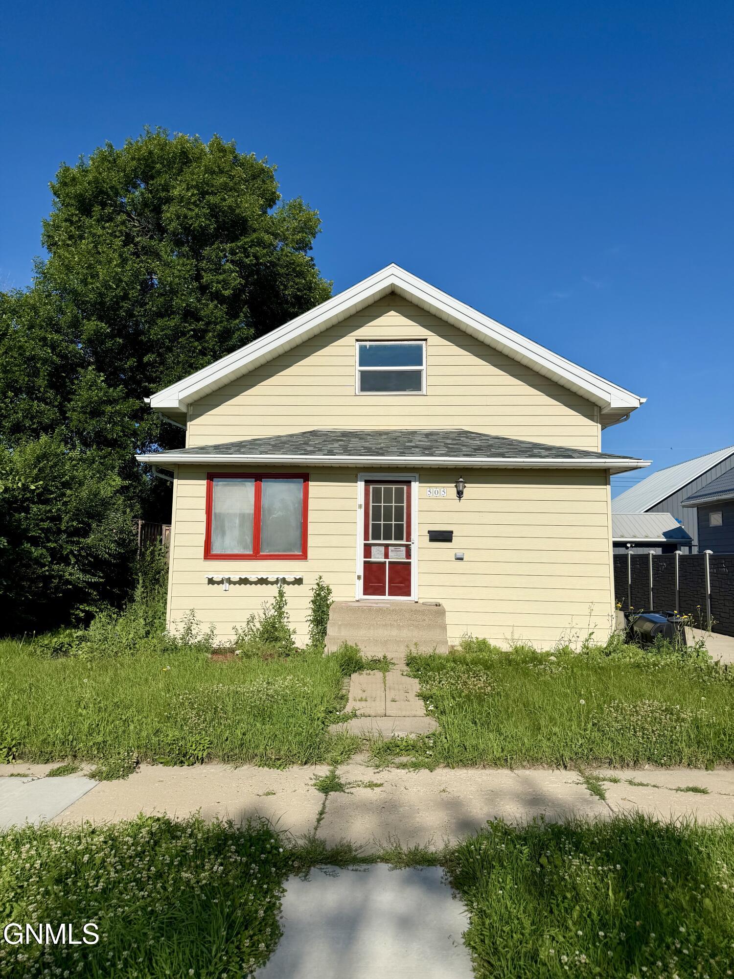 505 4th Avenue W, Williston, ND 58801