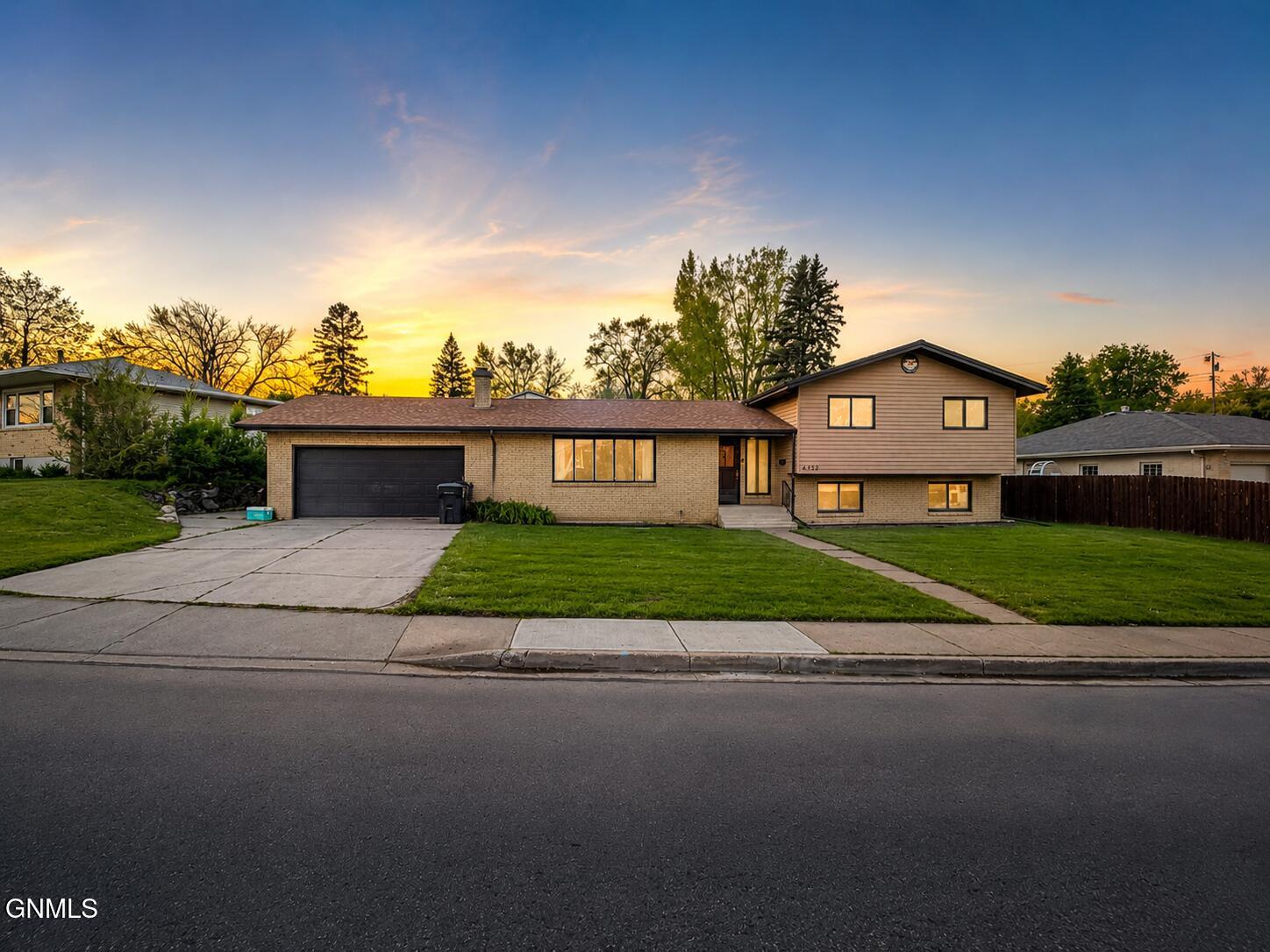 1200 6th Street NW, Mandan, ND 58554